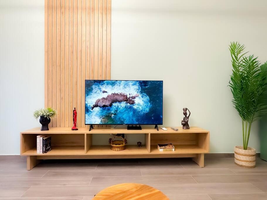 Luxury 2BR Urban Retreat