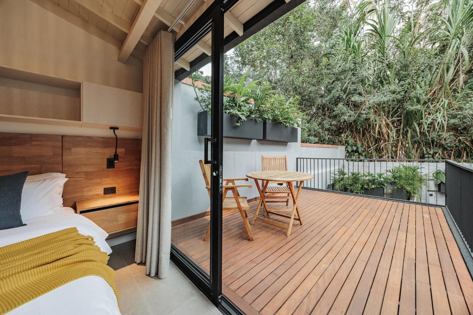 10A House Pool Provenza