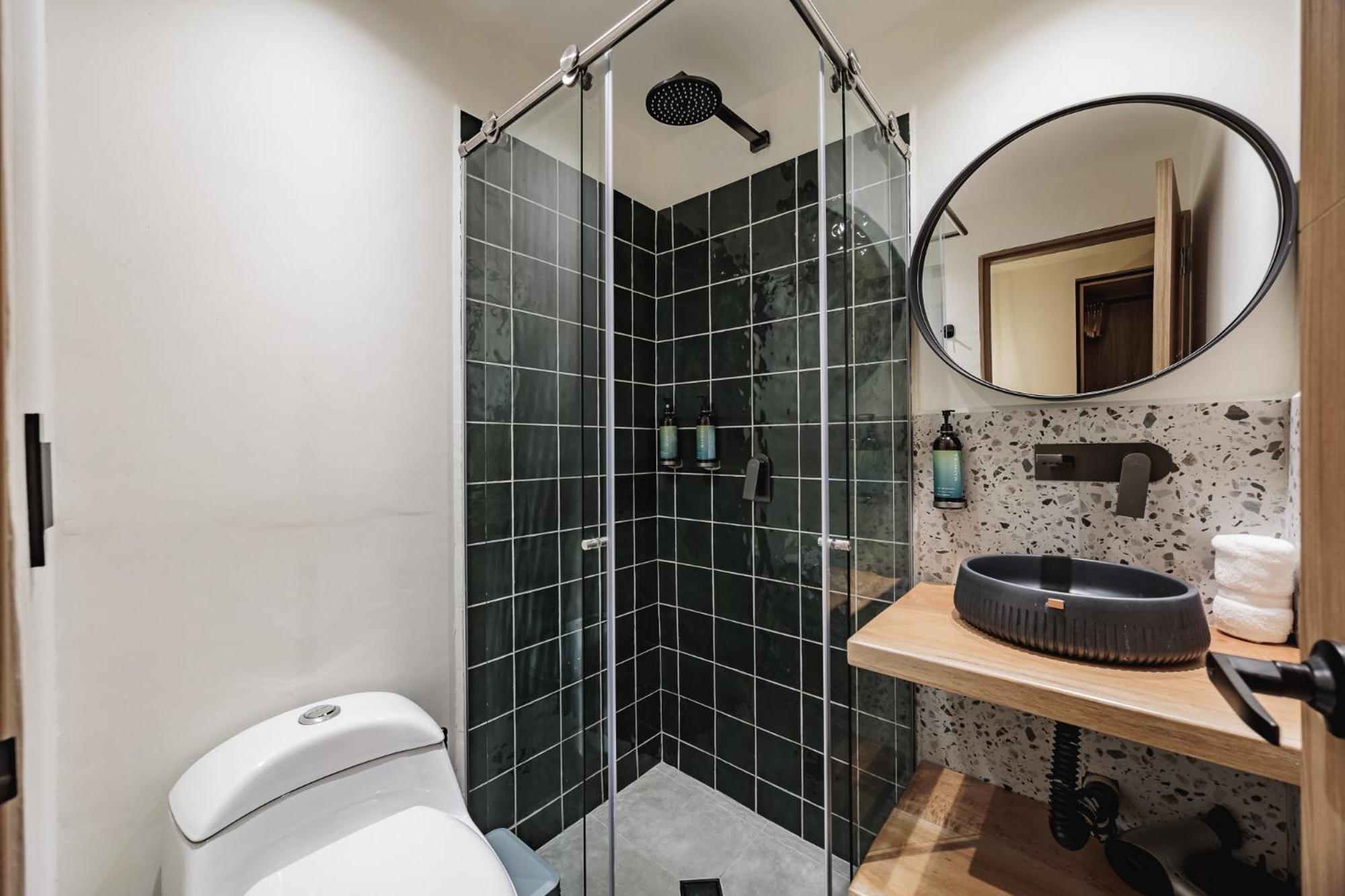 10A House Pool Provenza