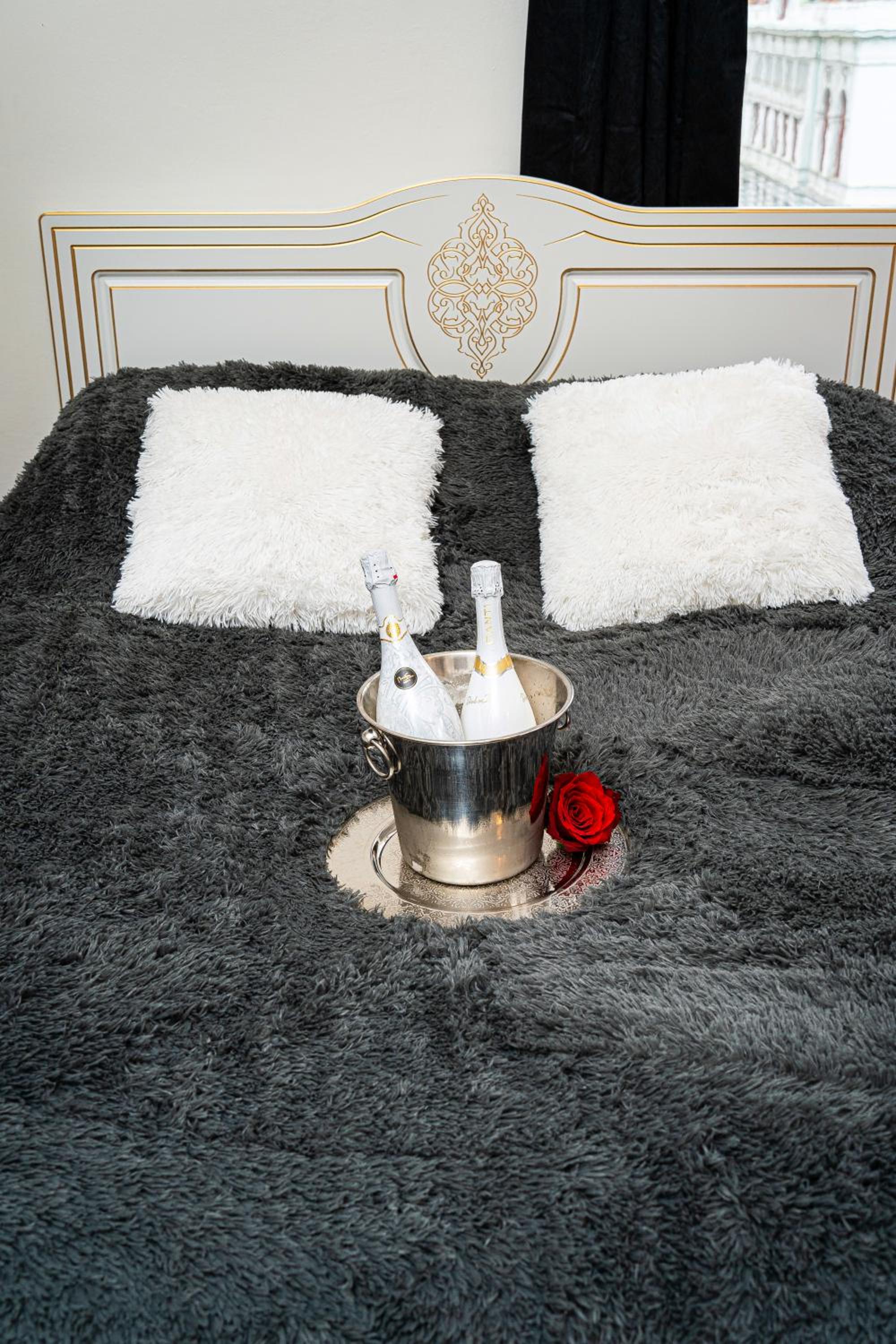 Victory Deluxe Suite