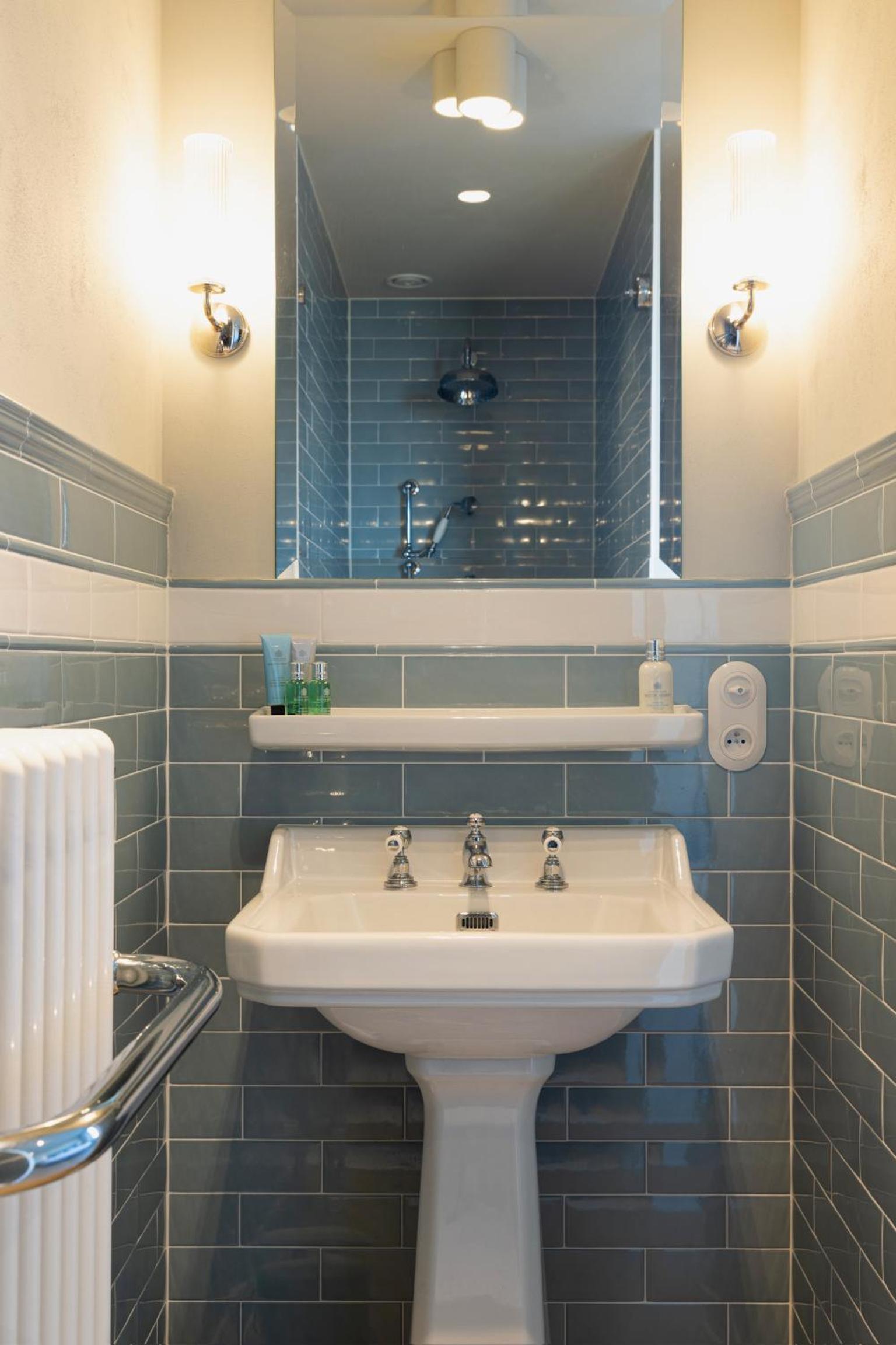 Unieke villa Catherine met frontaal zeezicht, parking sauna en strandcabine