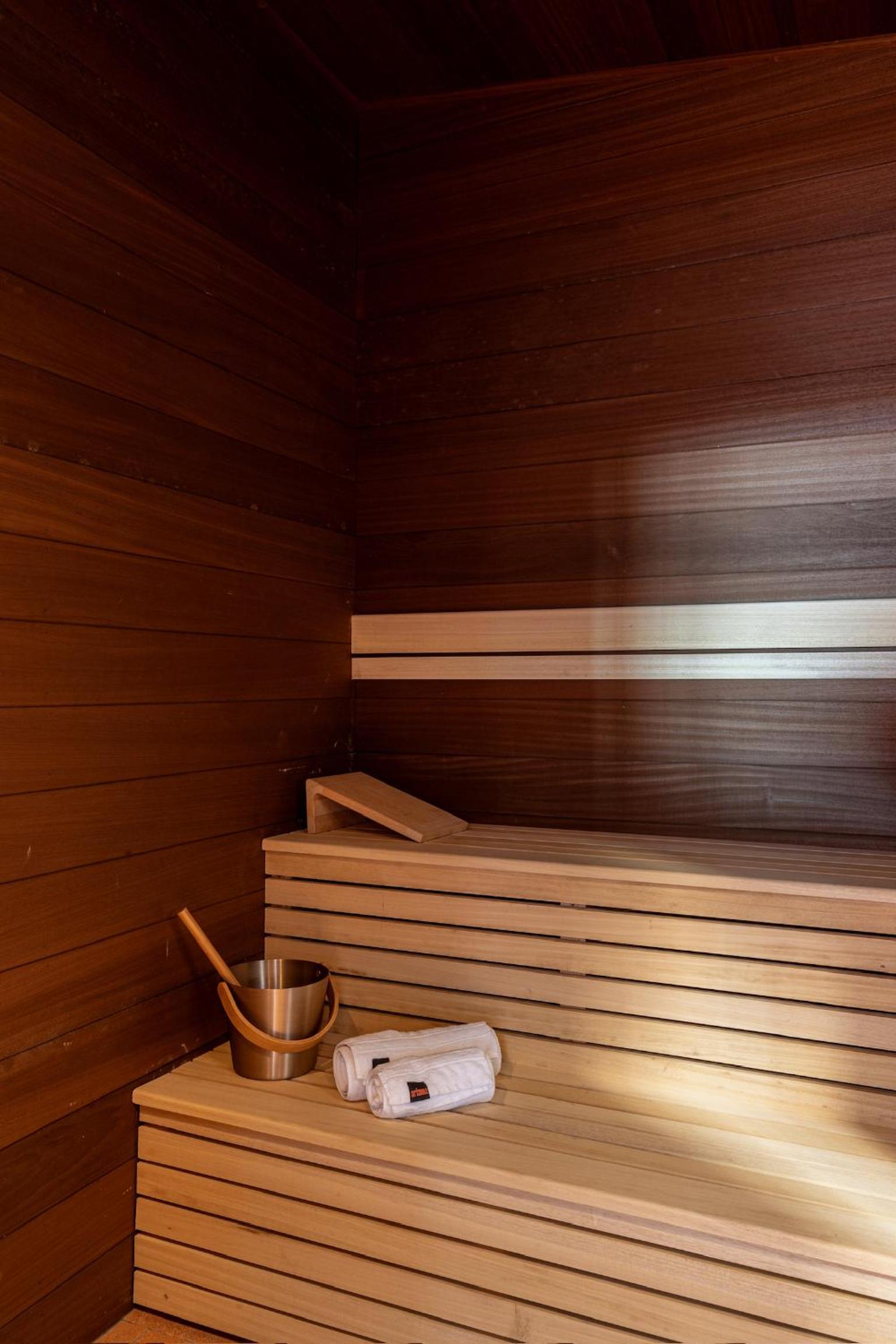 Unieke villa Catherine met frontaal zeezicht, parking sauna en strandcabine