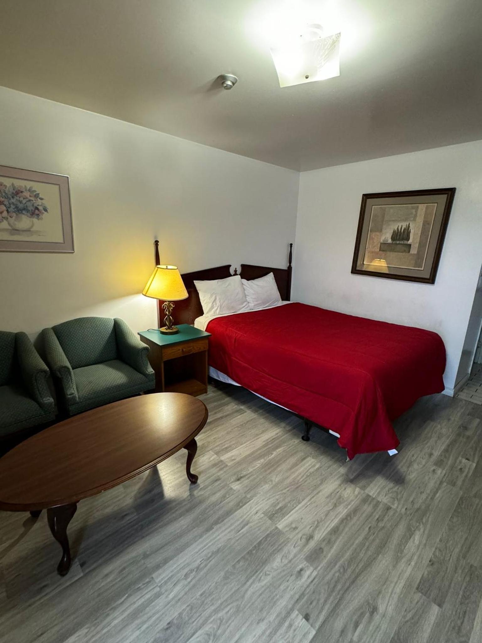 6267 Persepolis Inn - Image 2