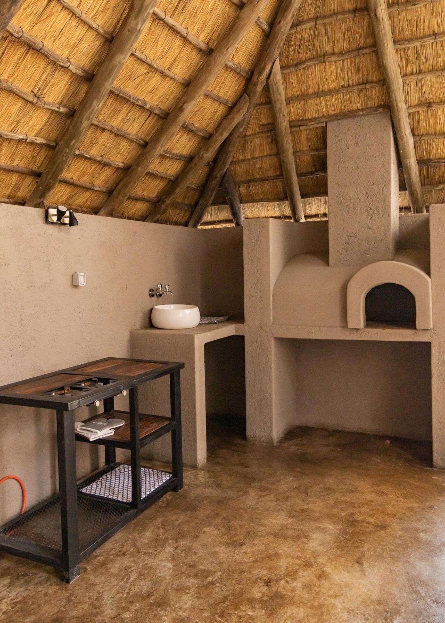 Chobe House Villa and Chalets