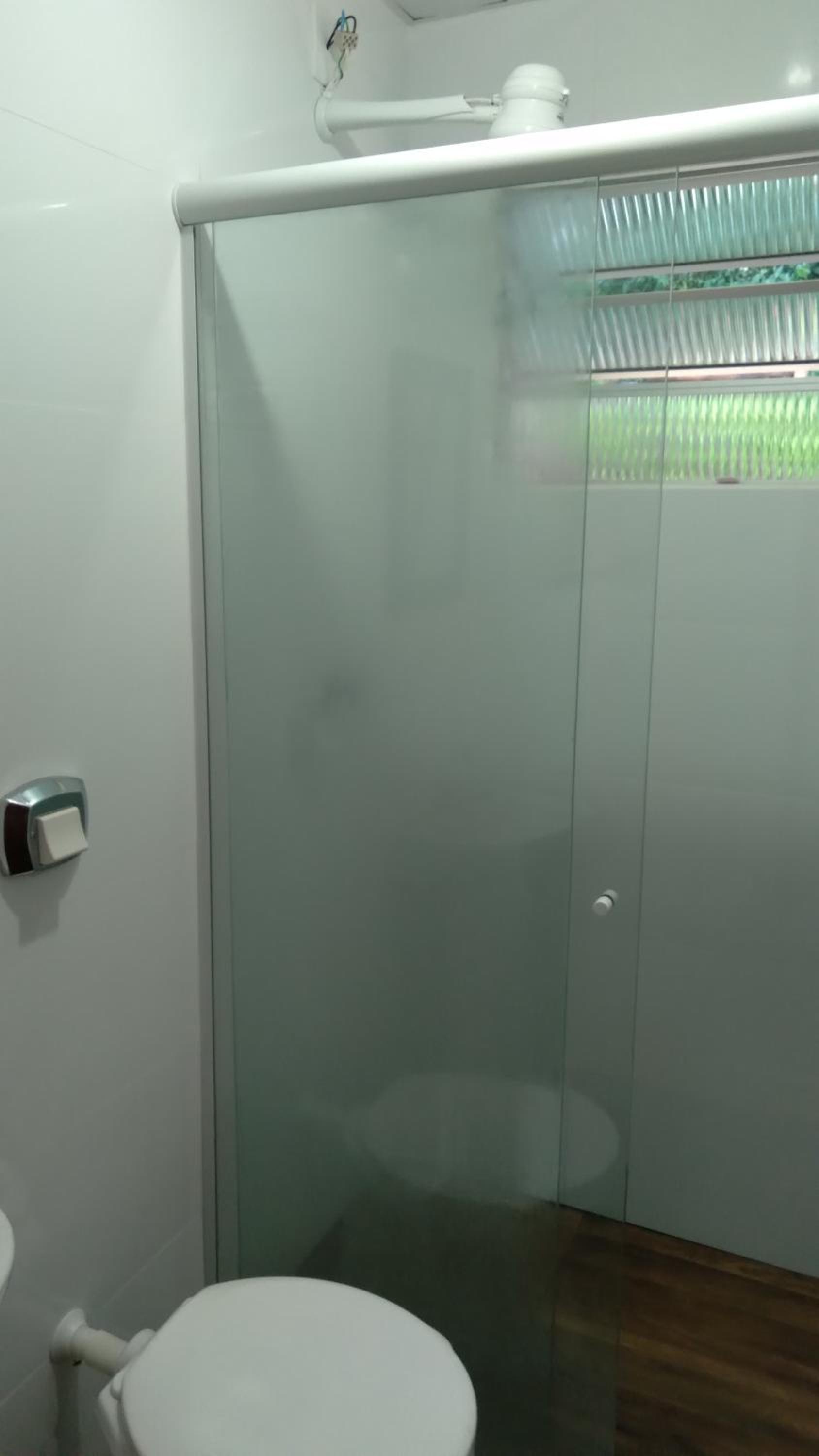 CHÁCARA EM JURERÊ-FLORIPA Piscina salão de jogos e area goumert