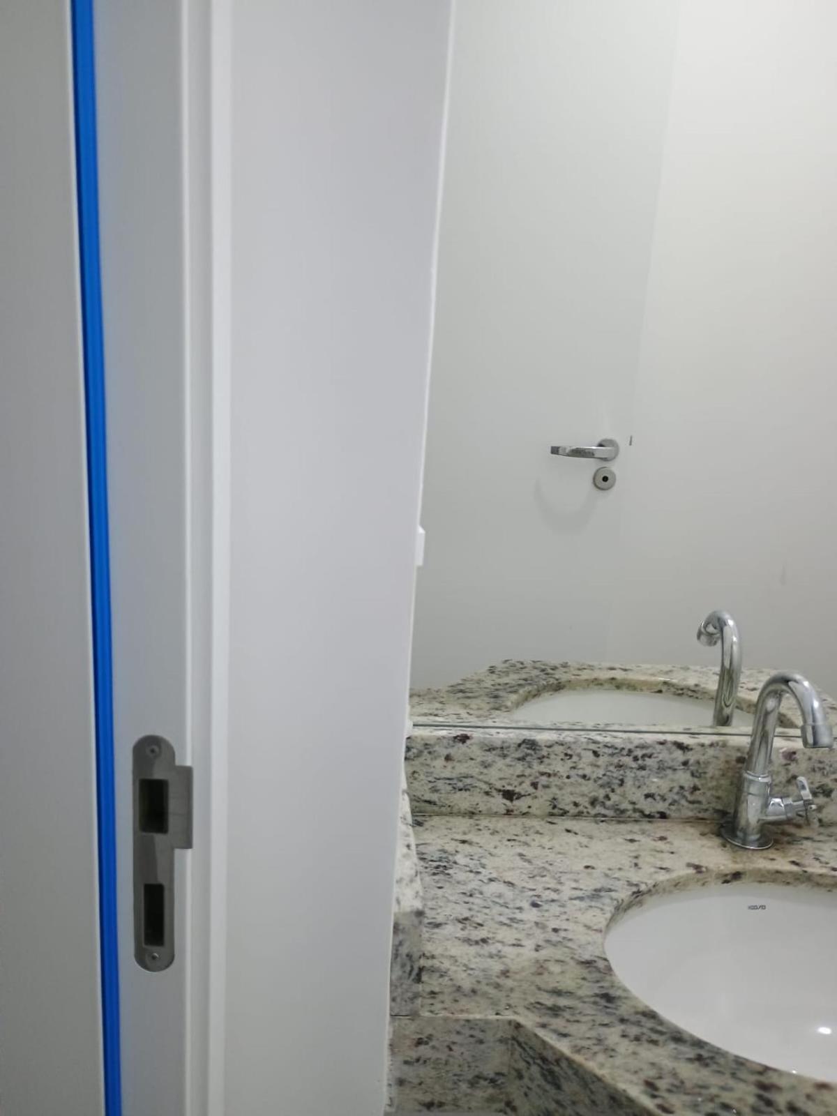 Apartamento 29 aconchegante de 1 quarto na PRAIA GRANDE, recém construido