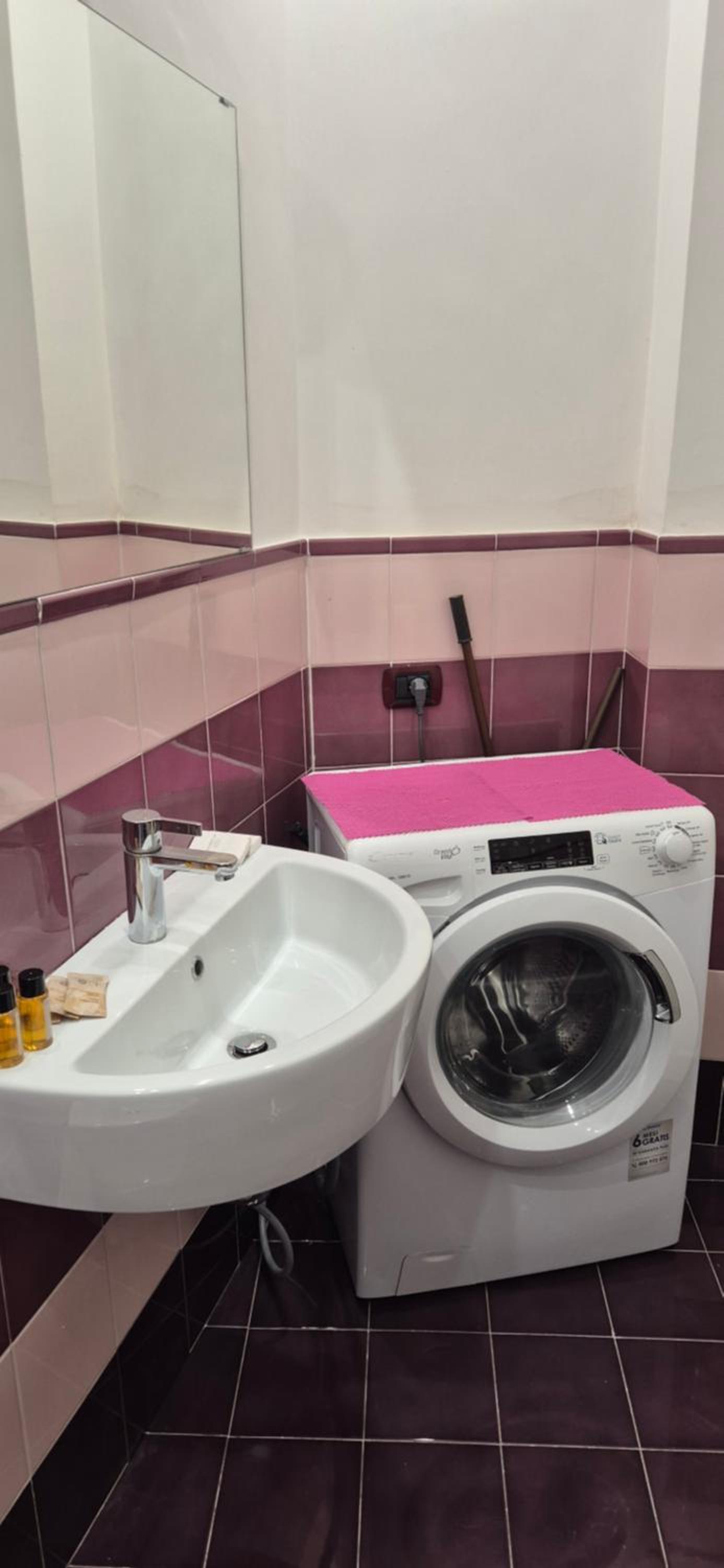 Guru Mostacciano Apartment