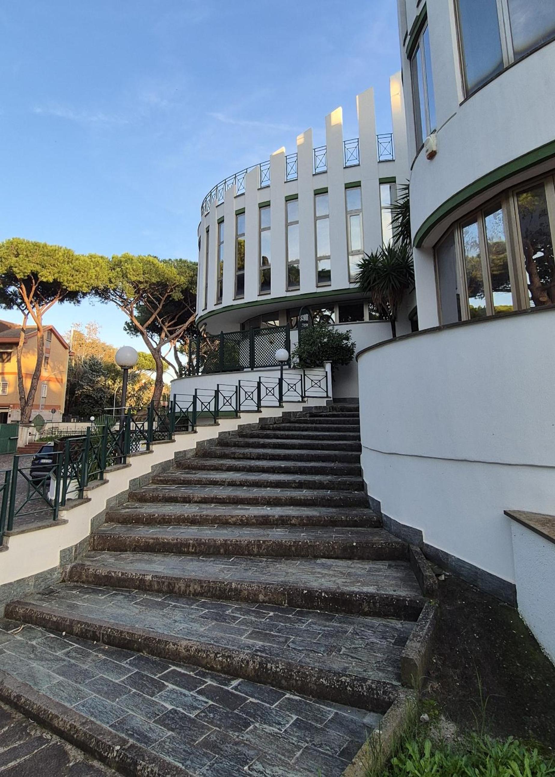 Guru Mostacciano Apartment