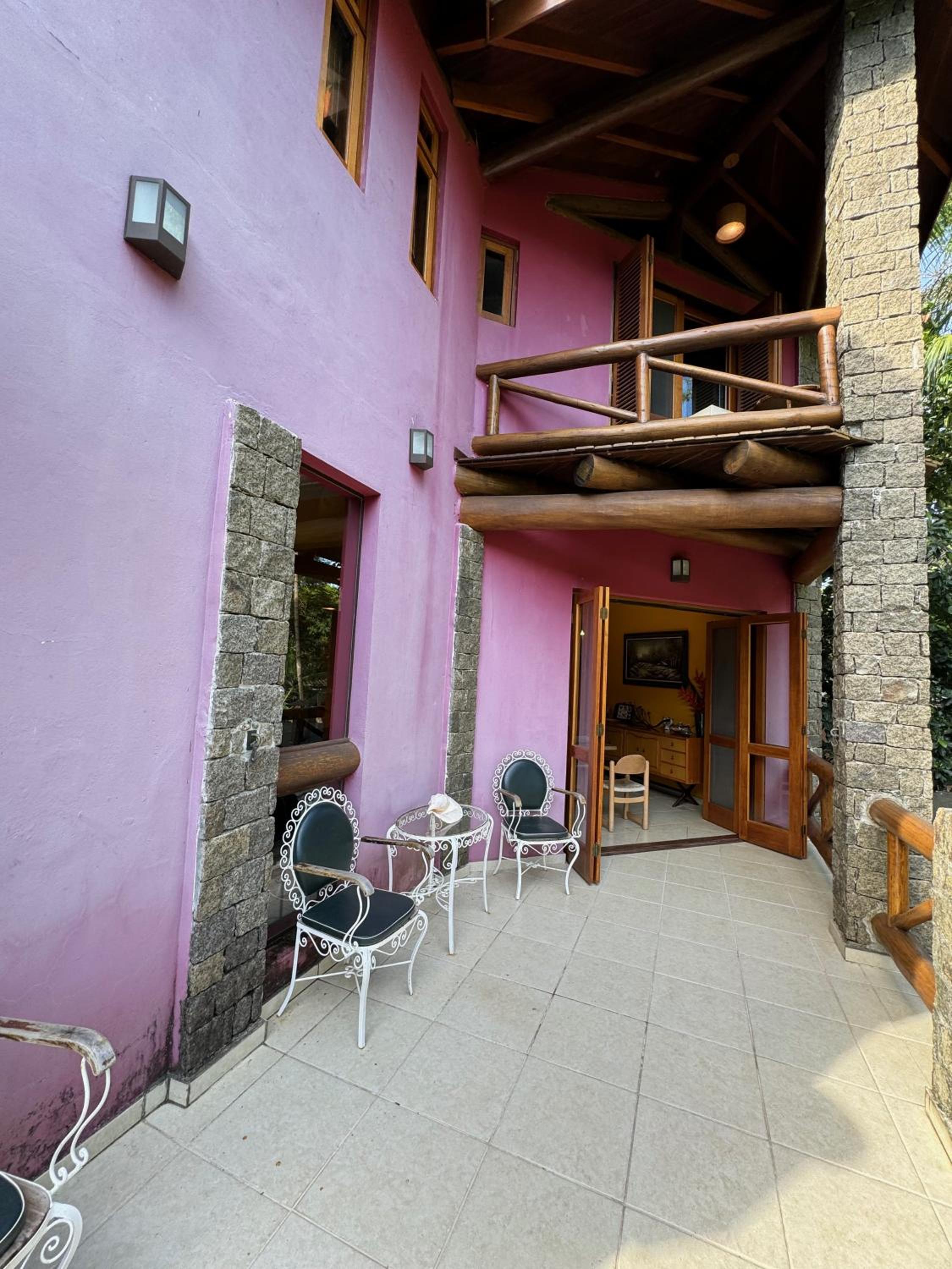Villa Cachoeira da Rocha