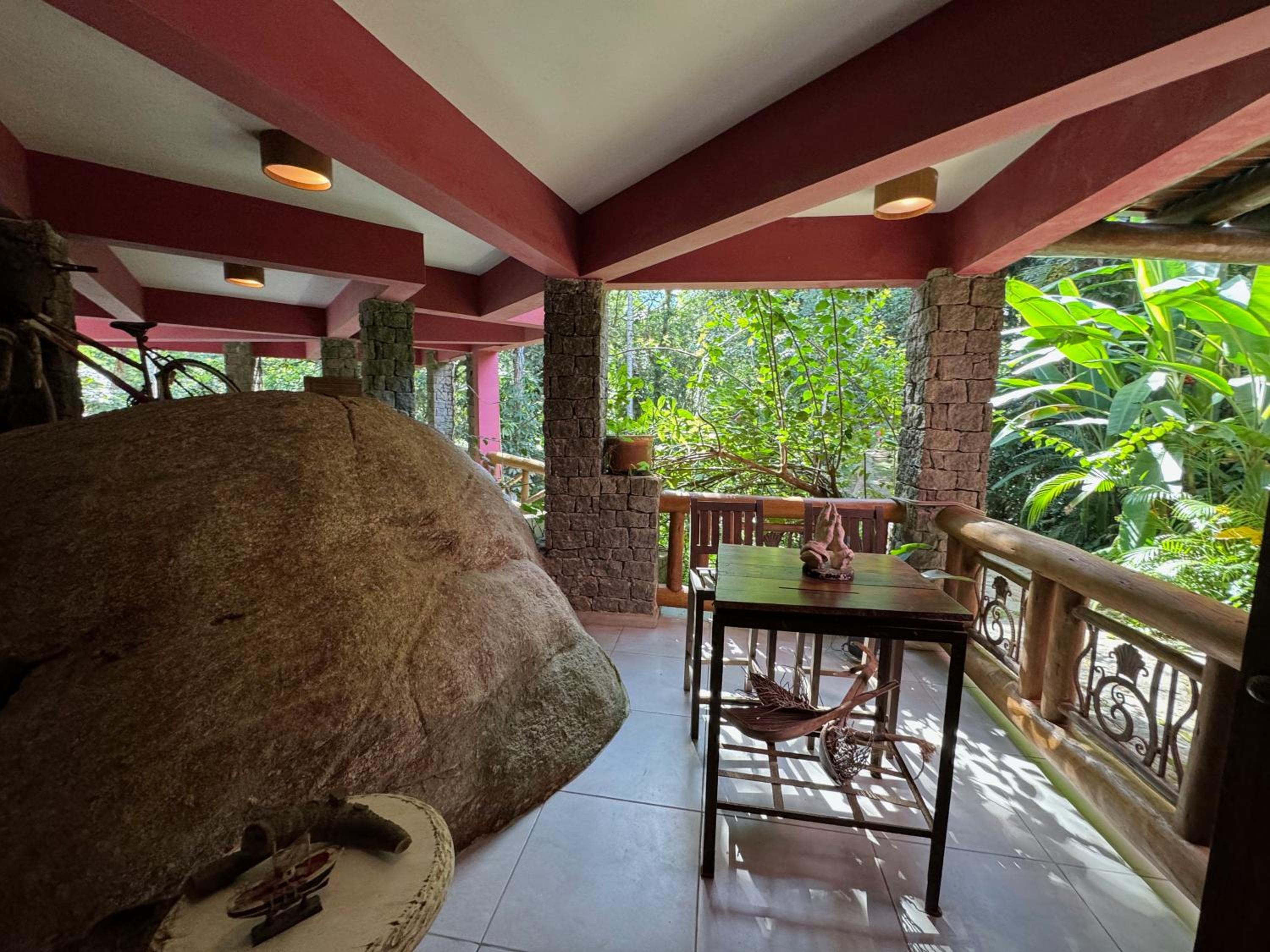 Villa Cachoeira da Rocha