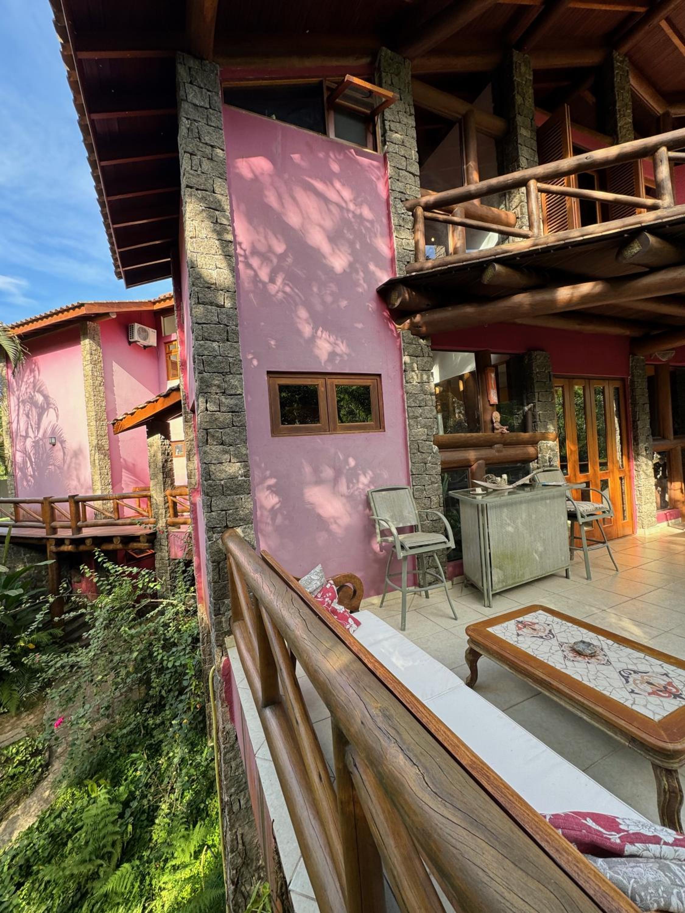 Villa Cachoeira da Rocha