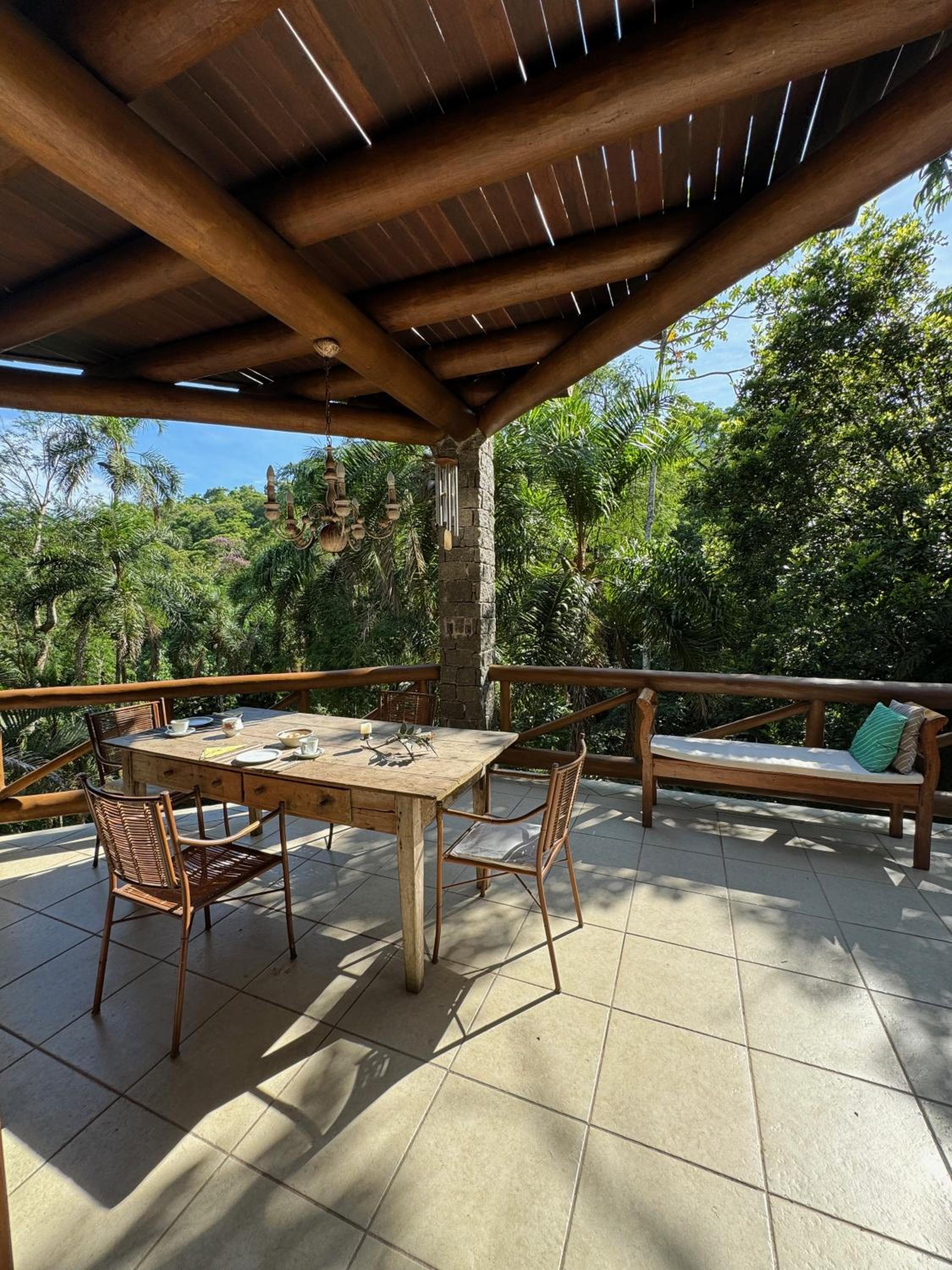 Villa Cachoeira da Rocha