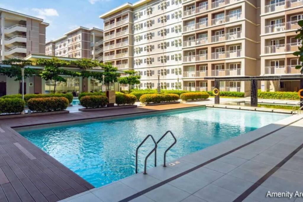 Banyan Trees at Trees Residences view 5