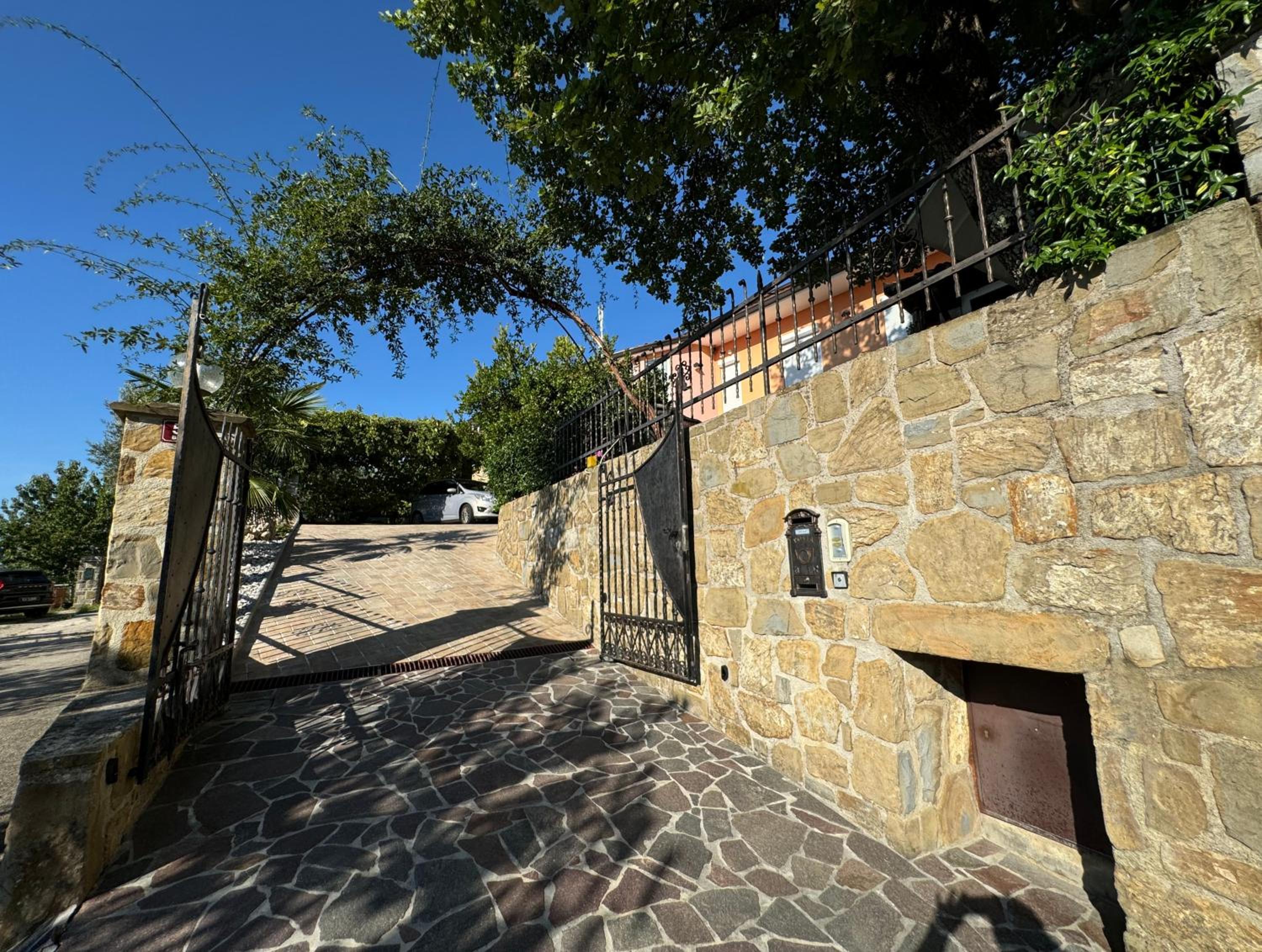 OLIVES HOUSE in Izola view 2