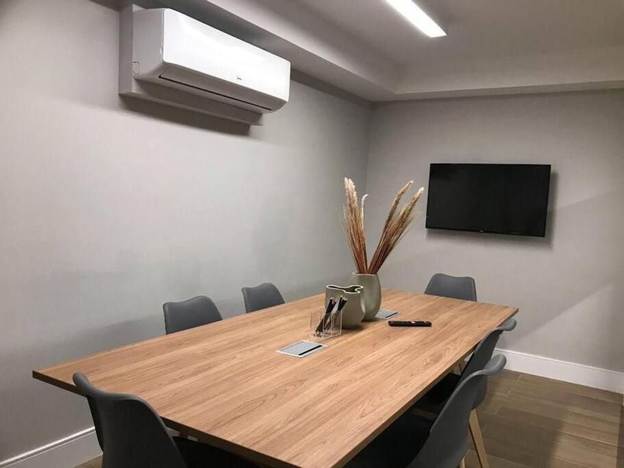 Studio moderno próx ao metrô Santa Cruz na Vila Clementino