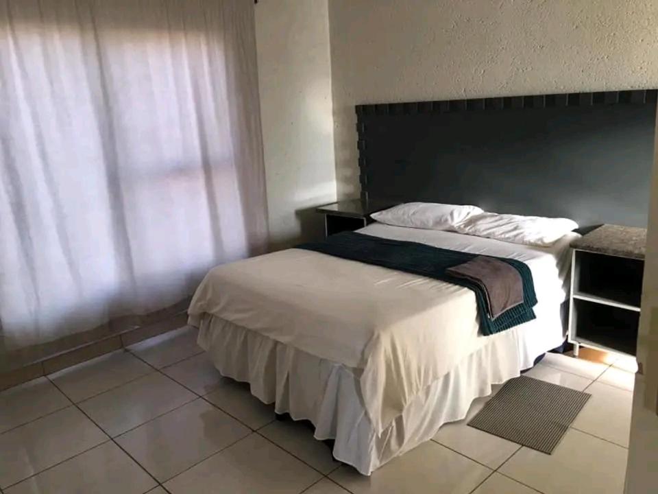 Tshepisho Lodge