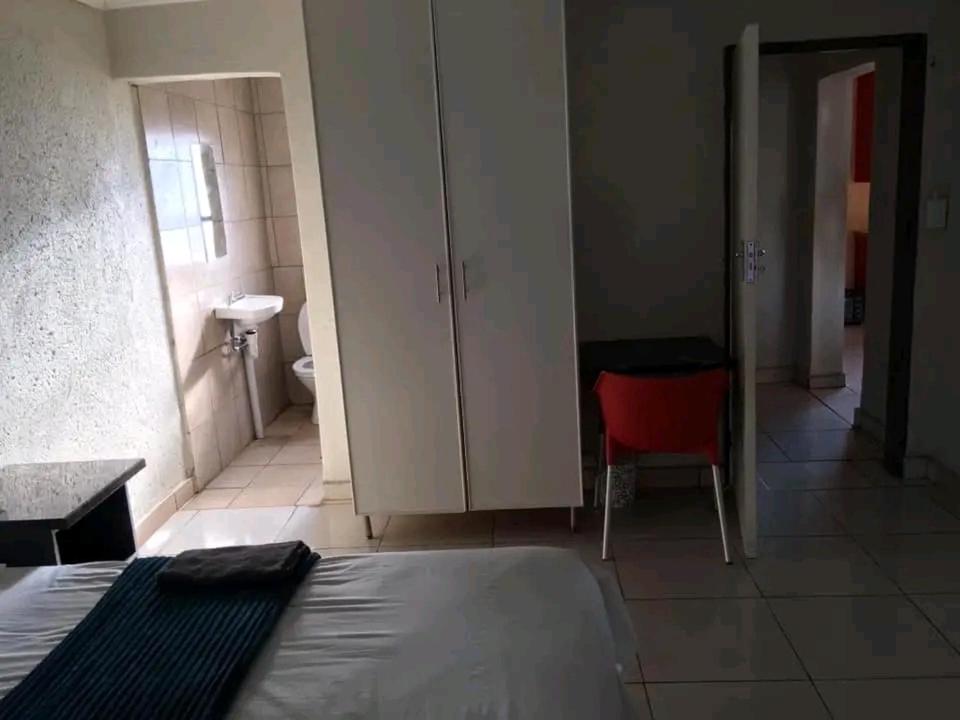 Tshepisho Lodge