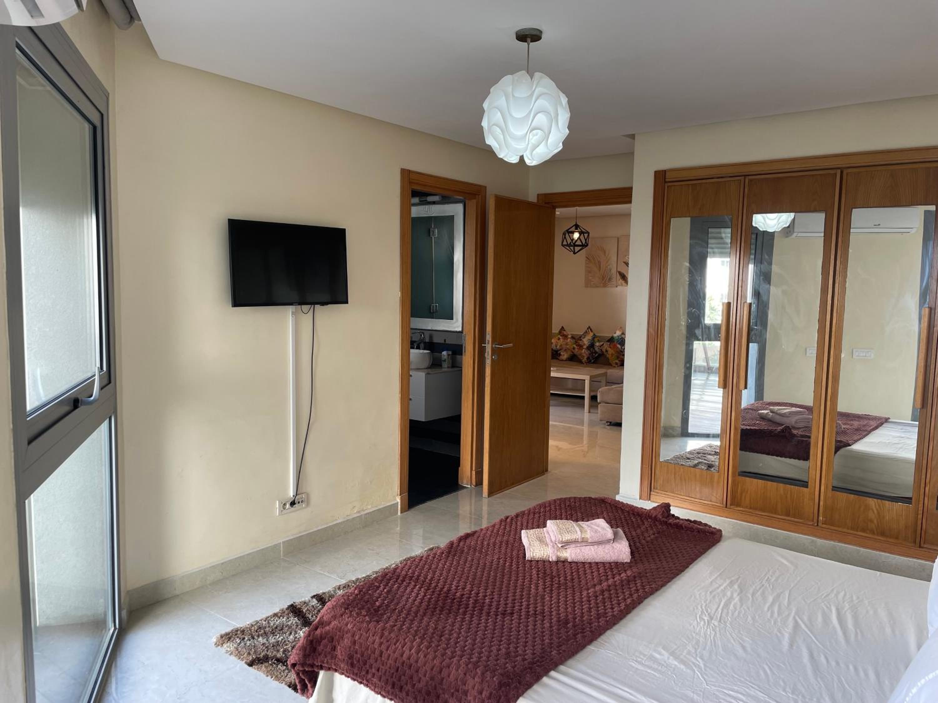 Charming Seaview Apartment 4 view 5