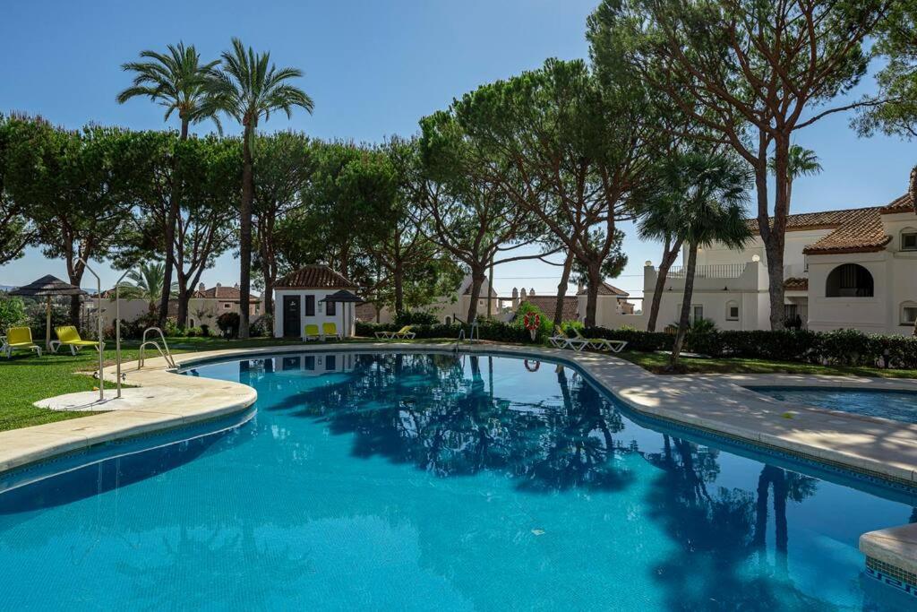 Spacious White Spanish Style House with Sea Views
