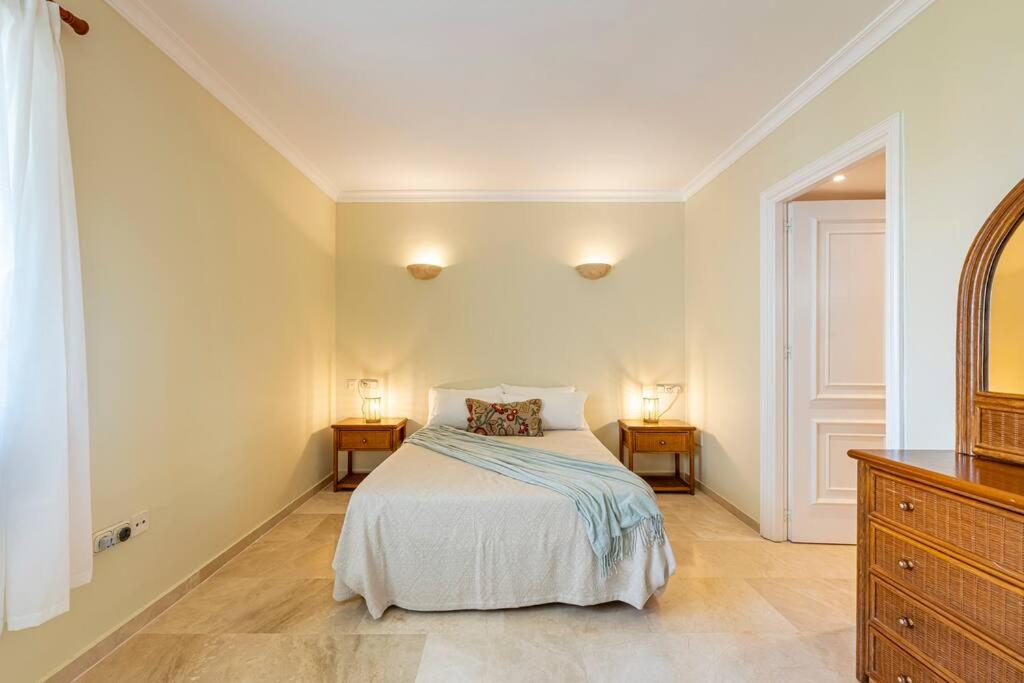 Spacious White Spanish Style House with Sea Views