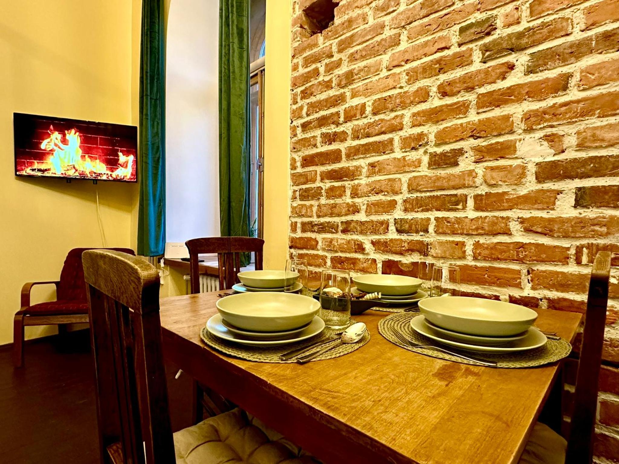 Luxury Suites Mere by Rikas Hotels