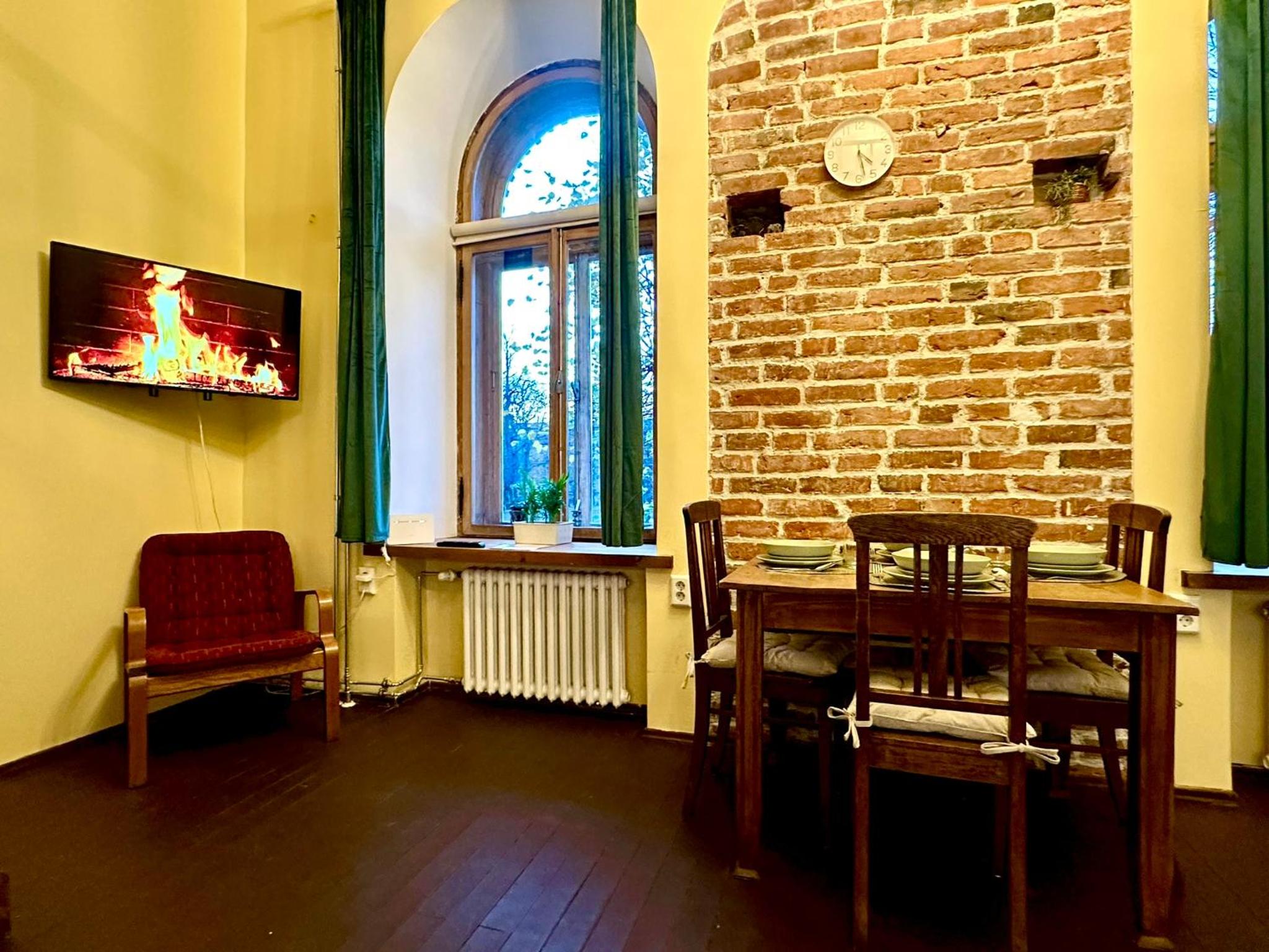 Luxury Suites Mere by Rikas Hotels