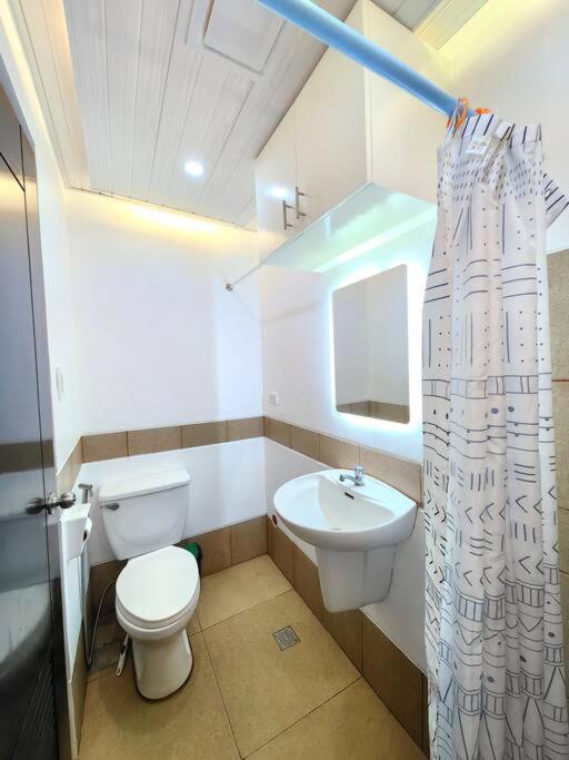 Condotel Near Airport Terminals