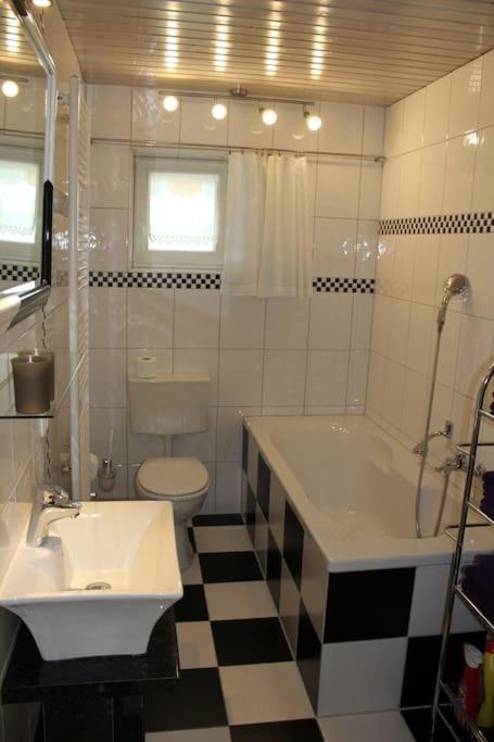 Roth Apartment