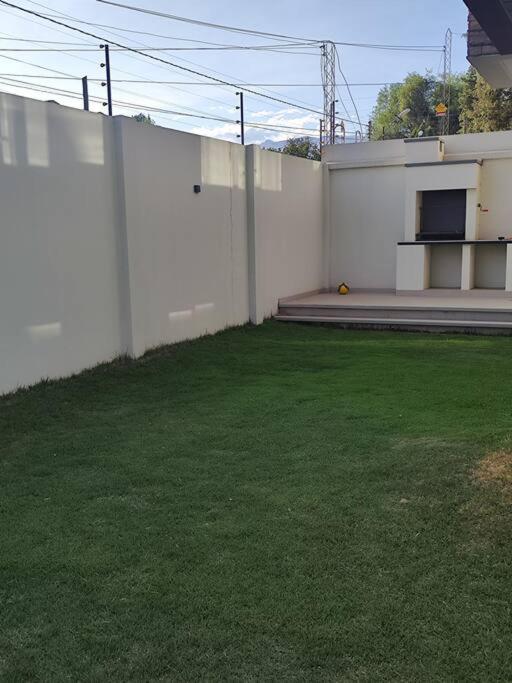 Casa cómoda en zona residencial