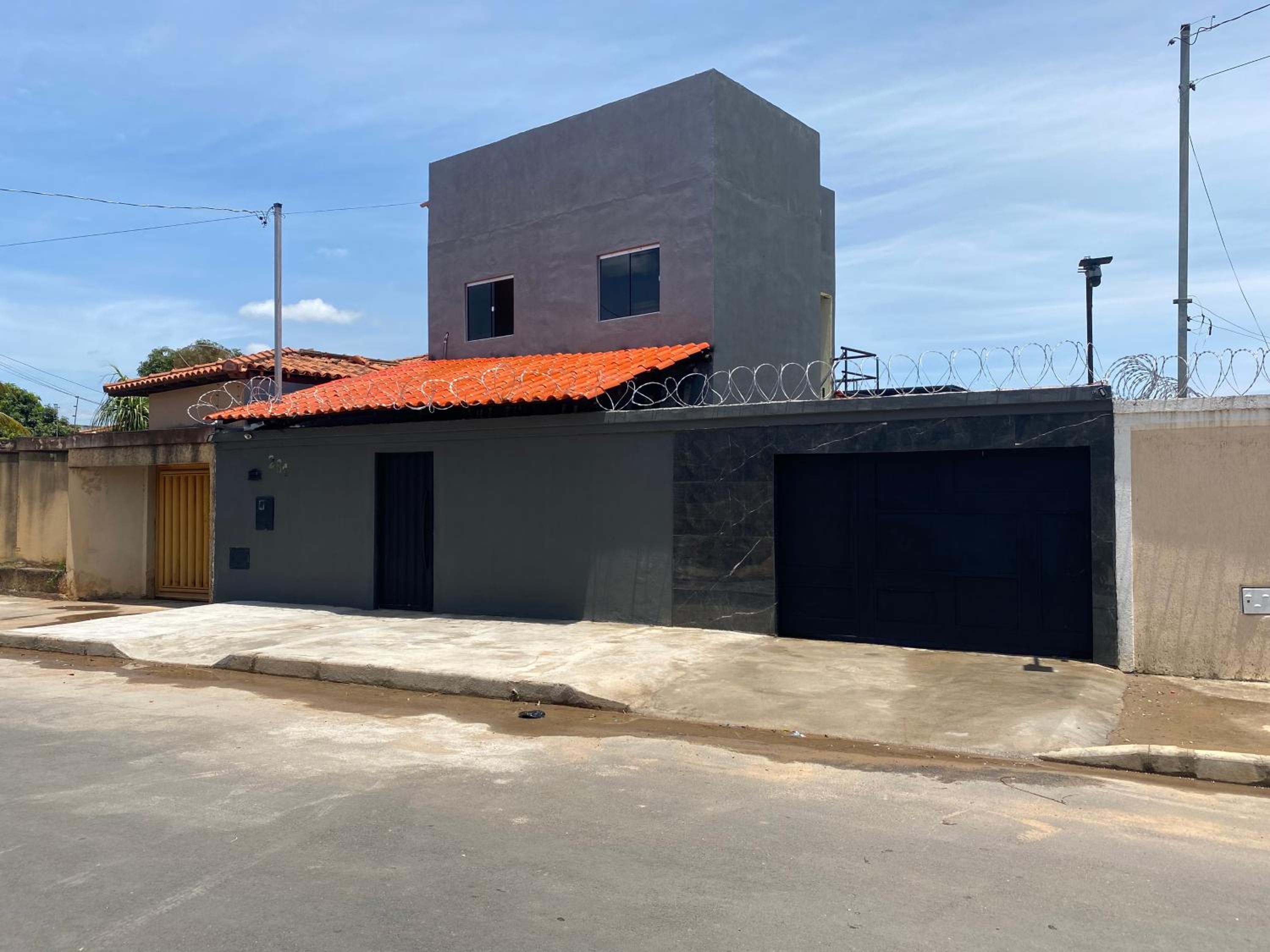 Flats com ar condicionado, garagem e internet