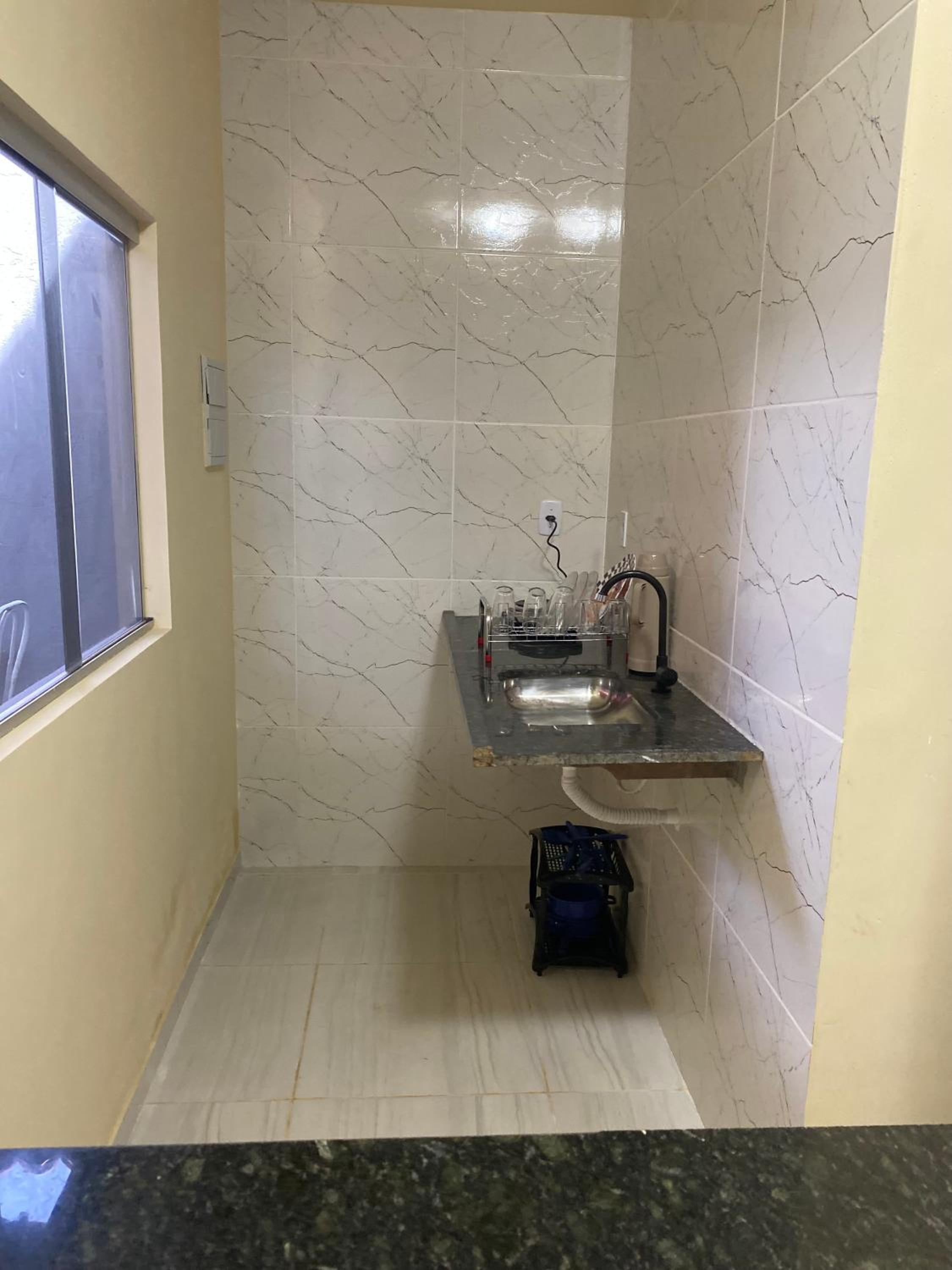 Flats com ar condicionado, garagem e internet