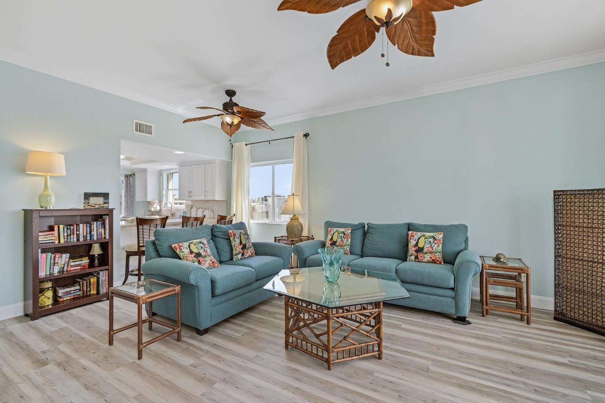 Corner Condo with Panoramic Views view 4