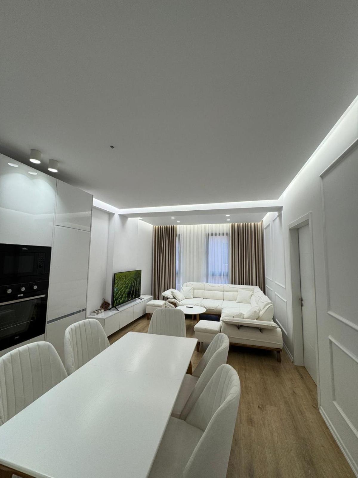 Green City Malaj Apartment