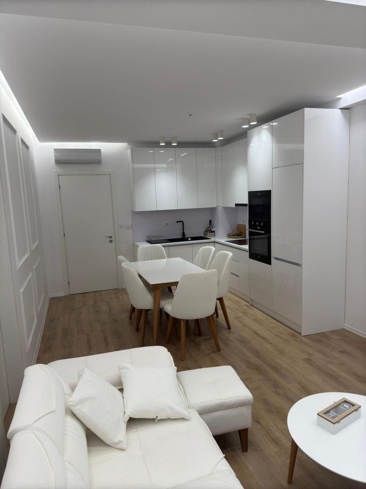 Green City Malaj Apartment
