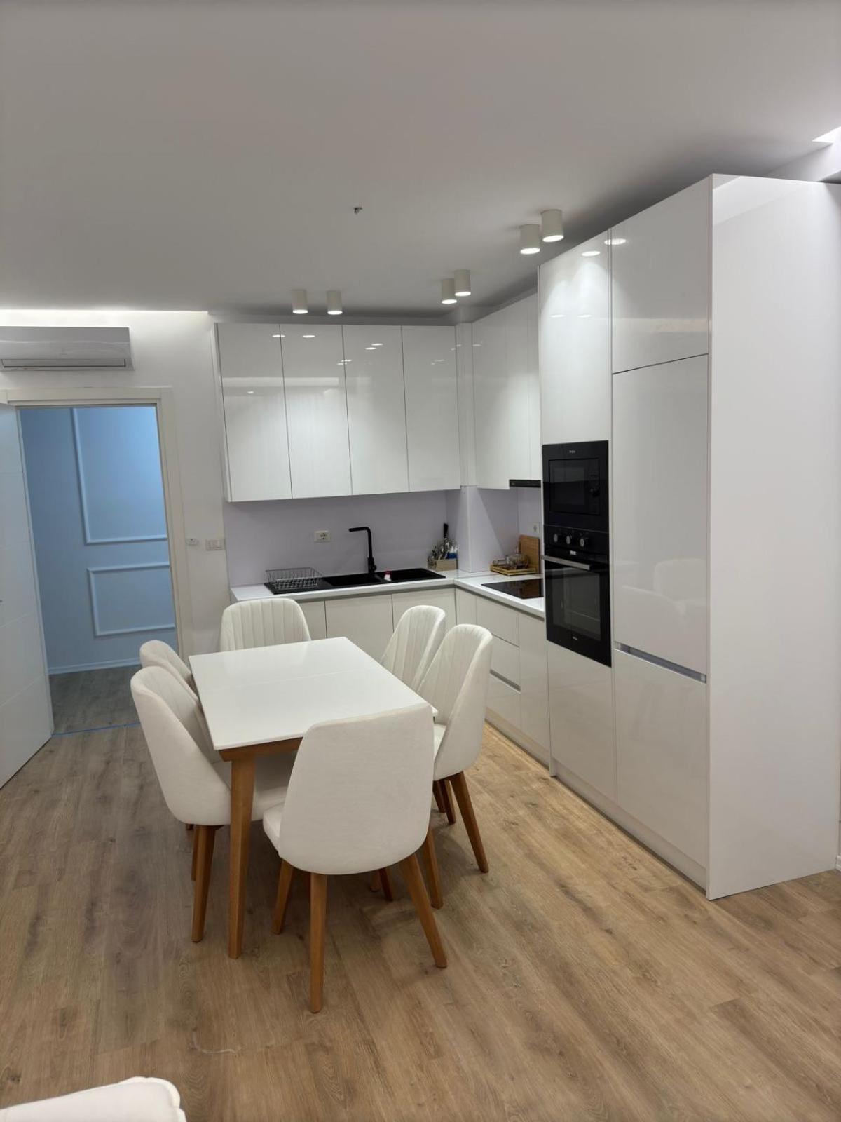 Green City Malaj Apartment