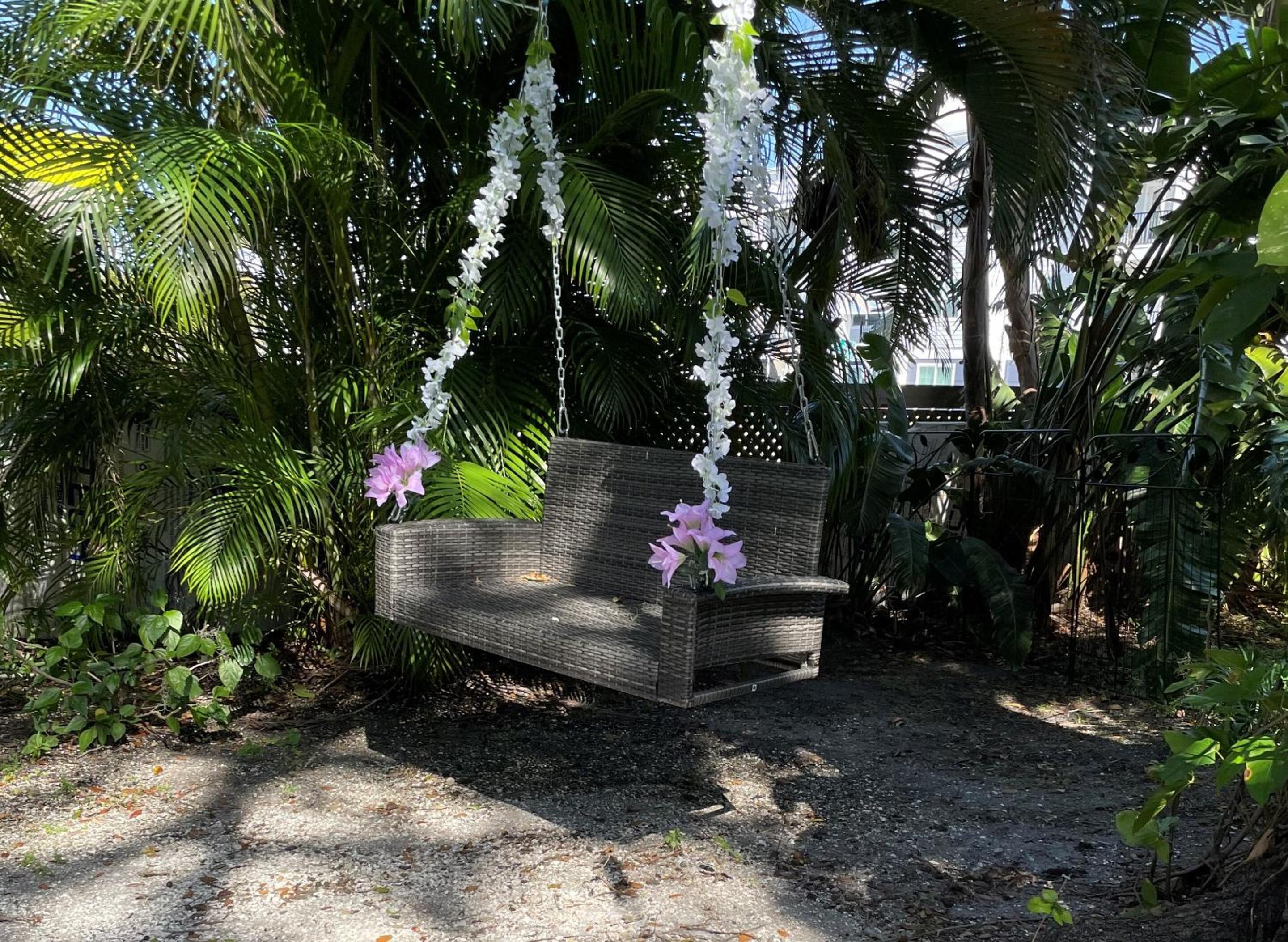 Manatee Palms - Property Image 13