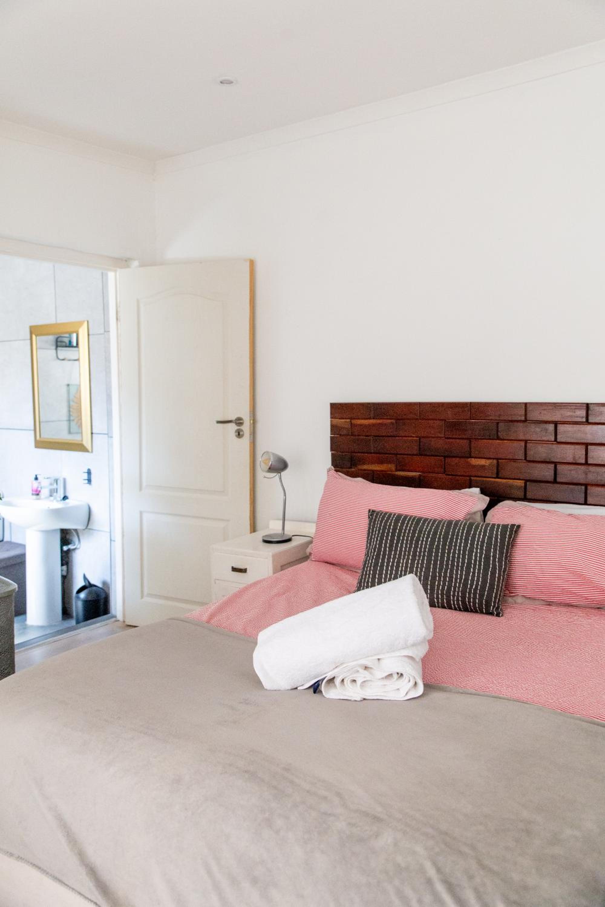 2 Bedroom Apartment in Waverley, Bloemfontein