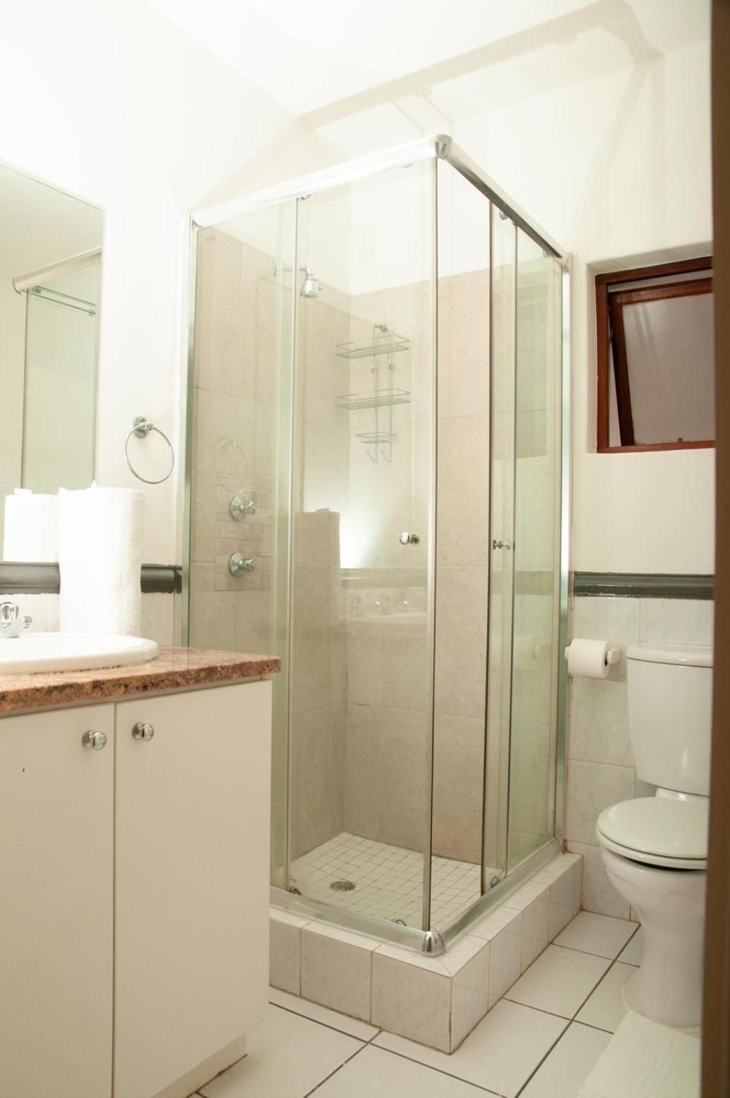 JLB Cozy Luxury apartment, Sandton