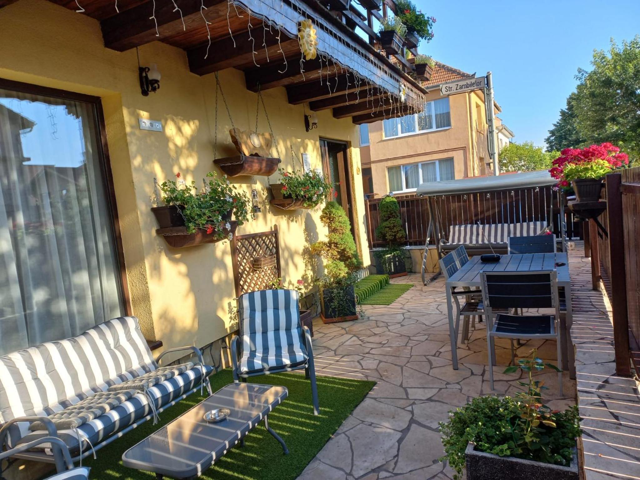 Edelweiss Cozy Lodge view 5