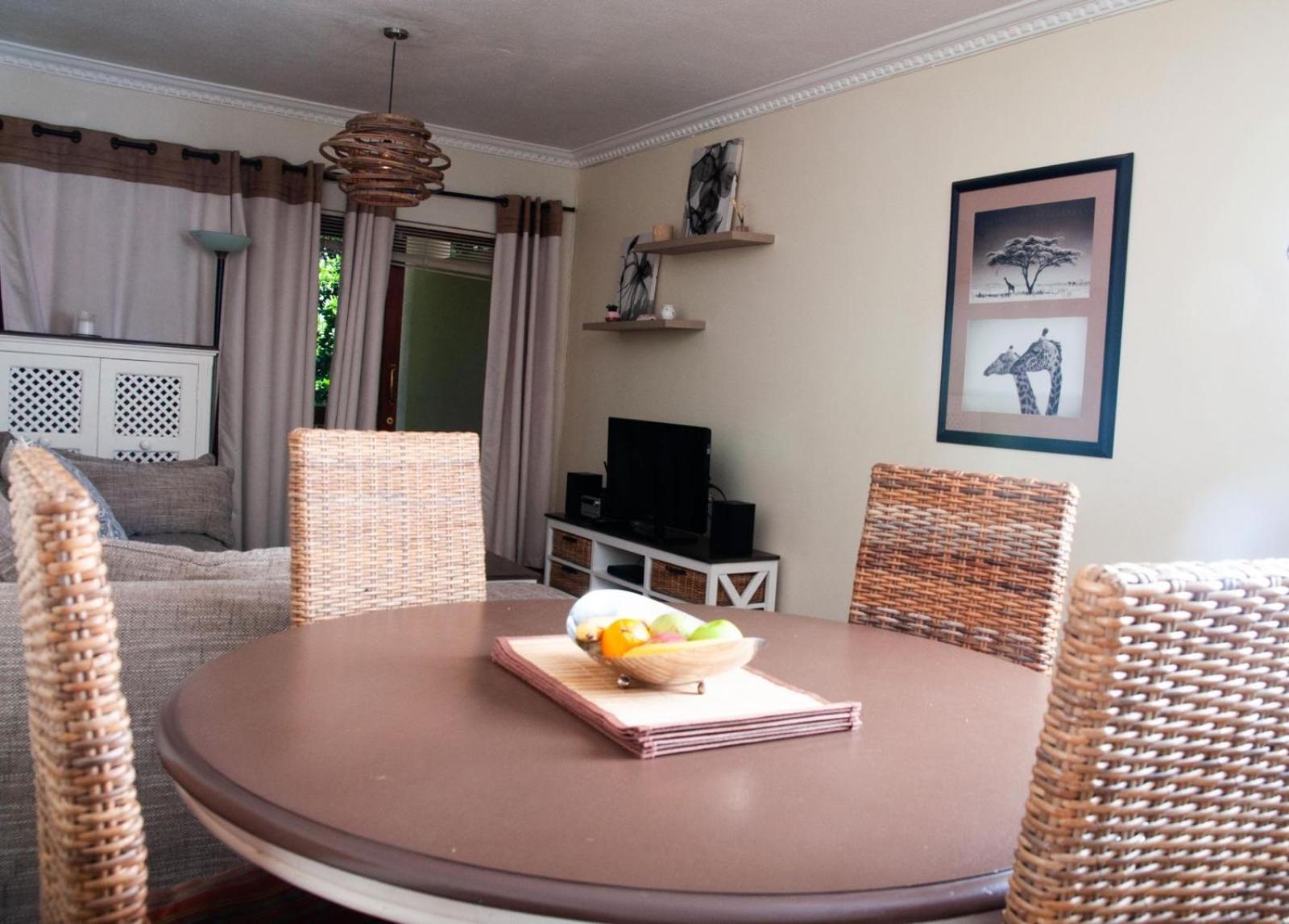 JLB Cozy Luxury apartment, Sandton