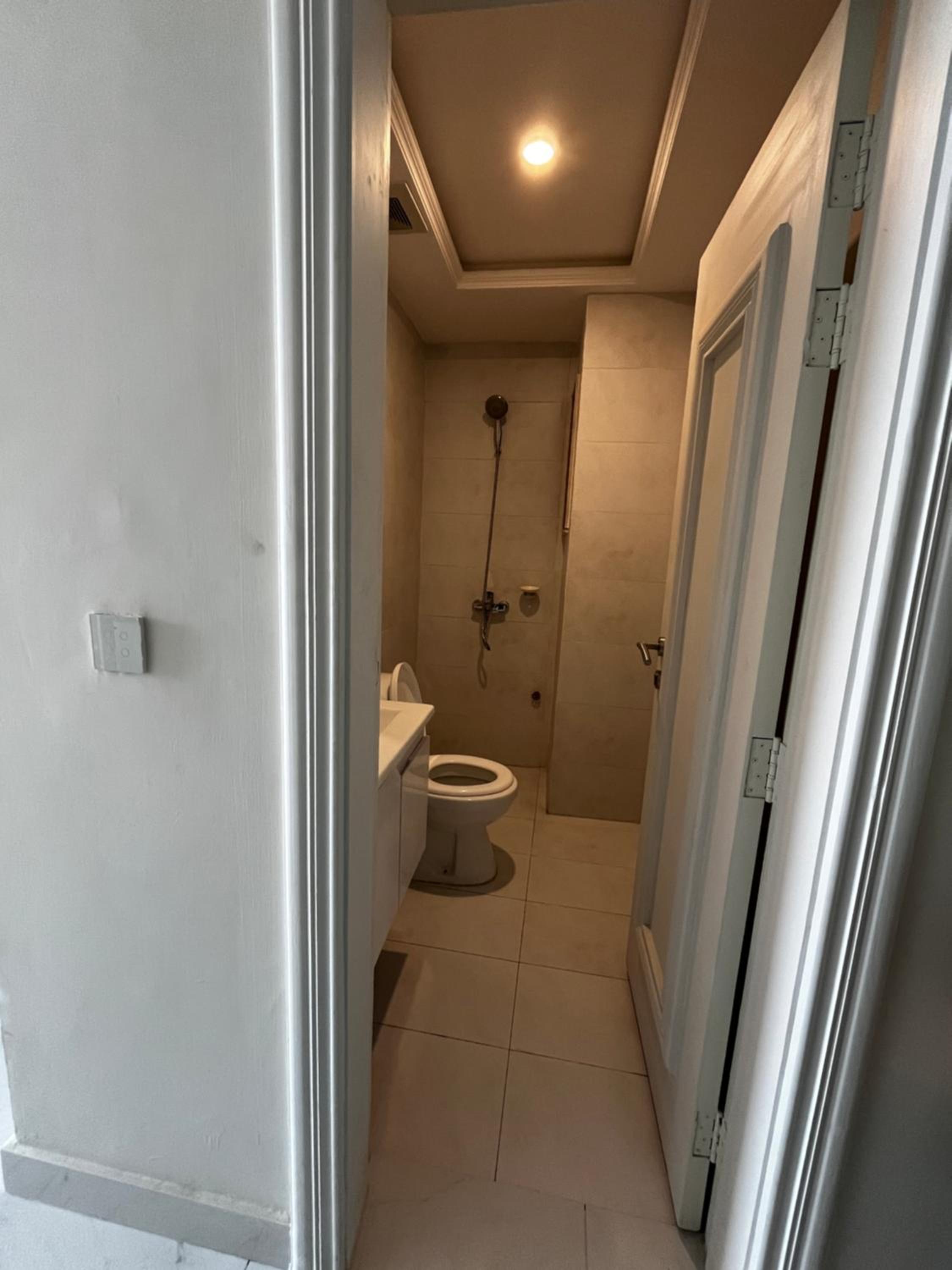stunning studio apartment view 5