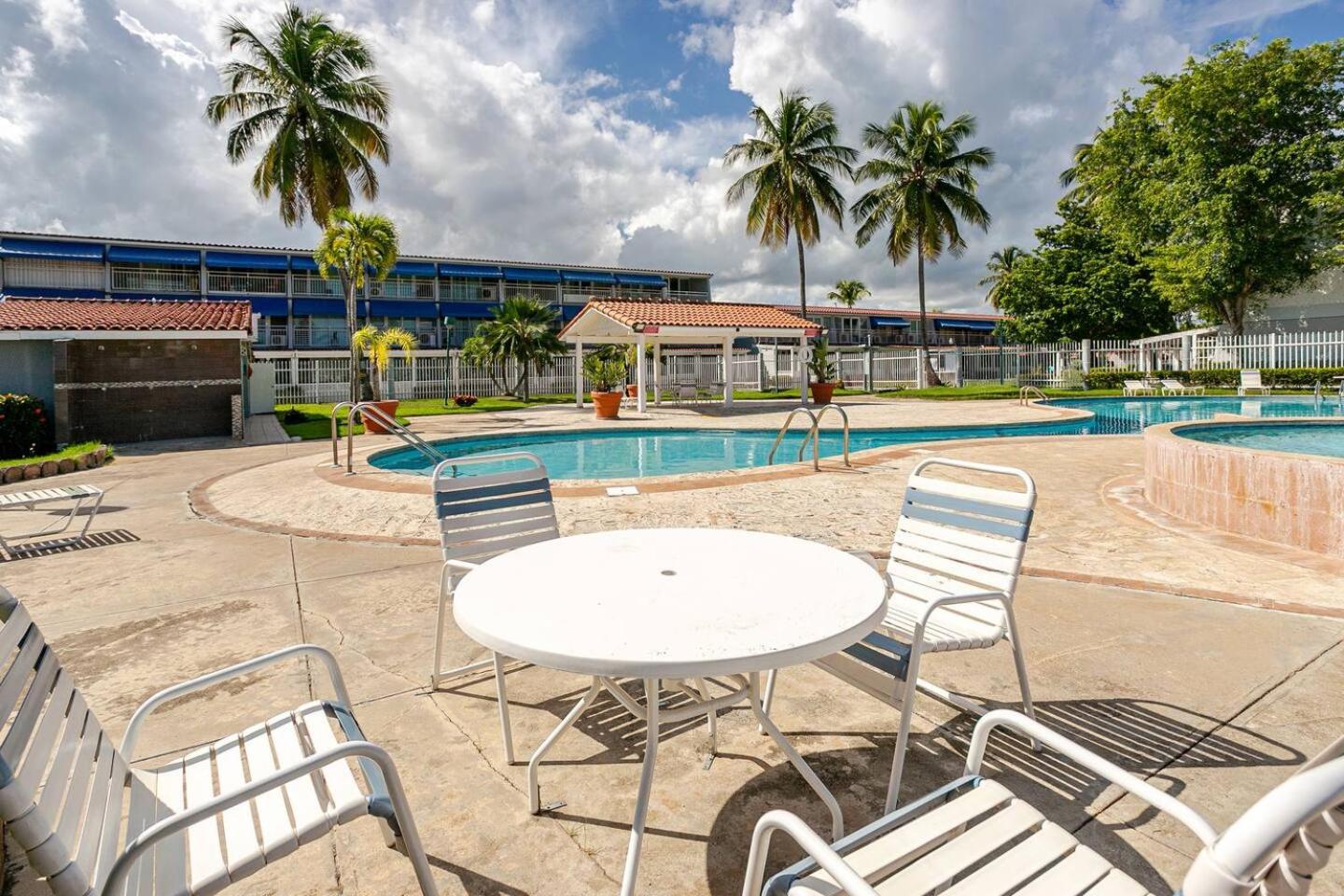 Casa Oasis PREPAYMENT REQUIRED NEW Beach Villa, Walk to Beach, Casino & Restaurants! view 4