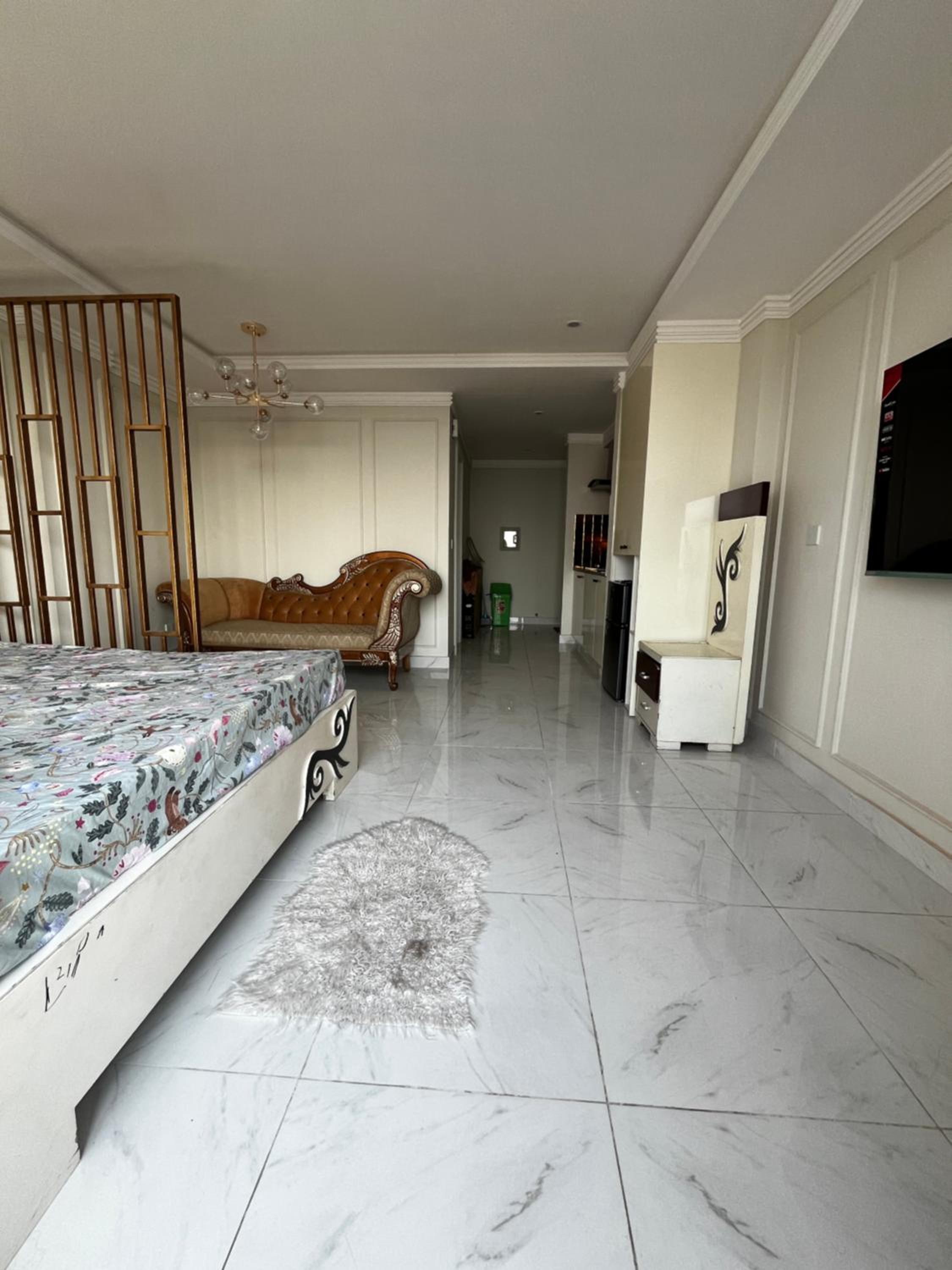 stunning studio apartment view 2