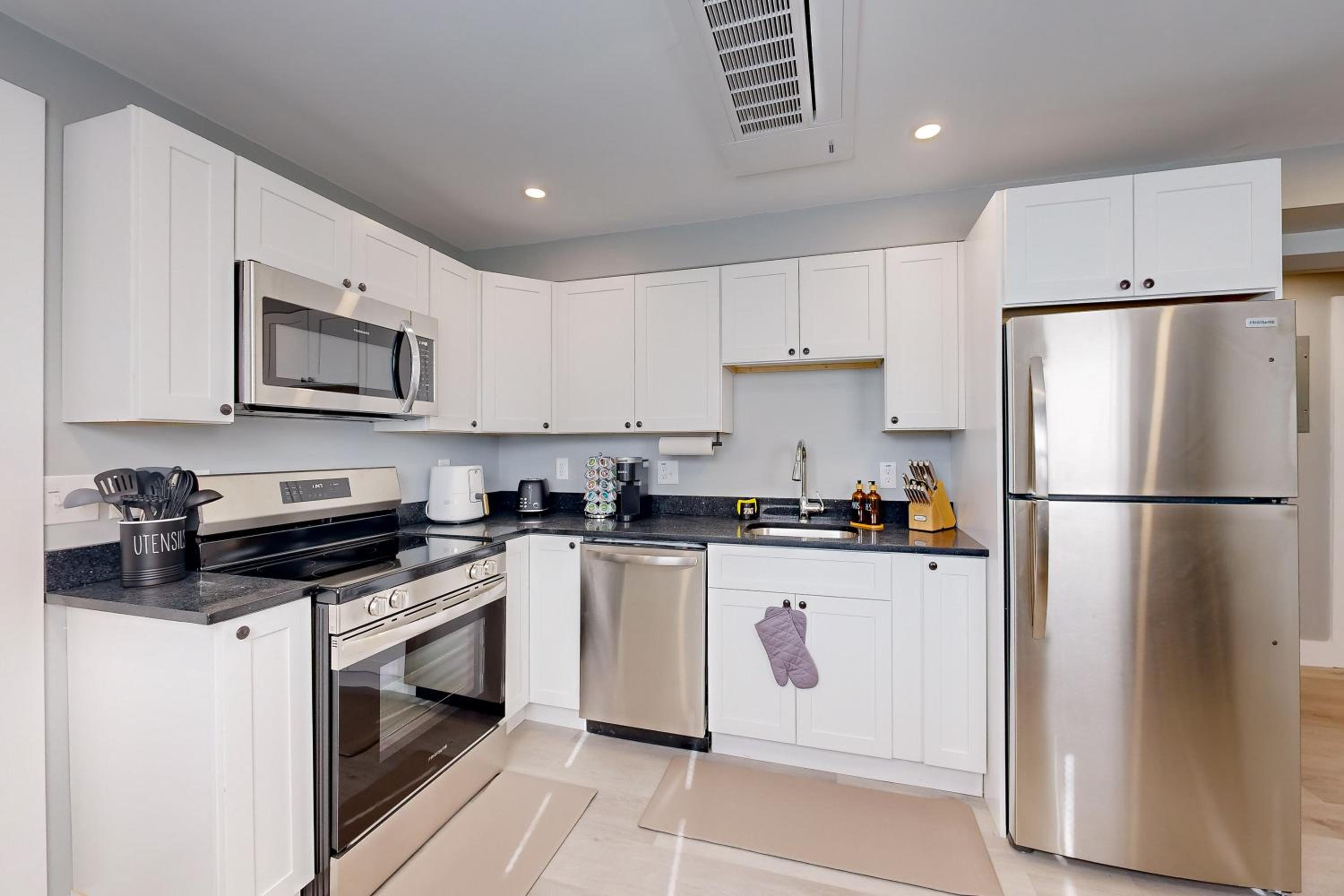 Five75 Lux PROV - Mins Away From Federal Hill view 2
