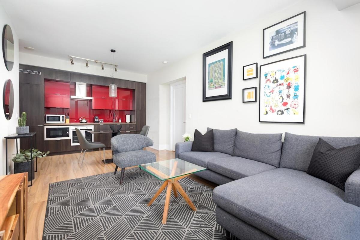 Suite by CN Tower Scotia Arena & Parking