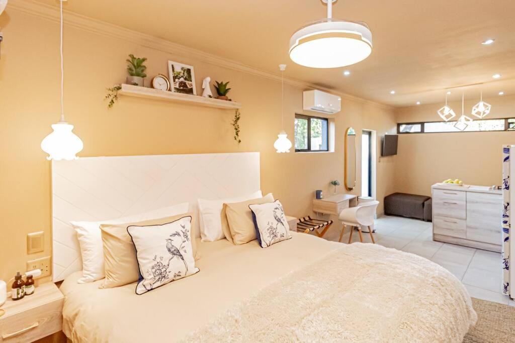 Luxury Apartment Delft view 3