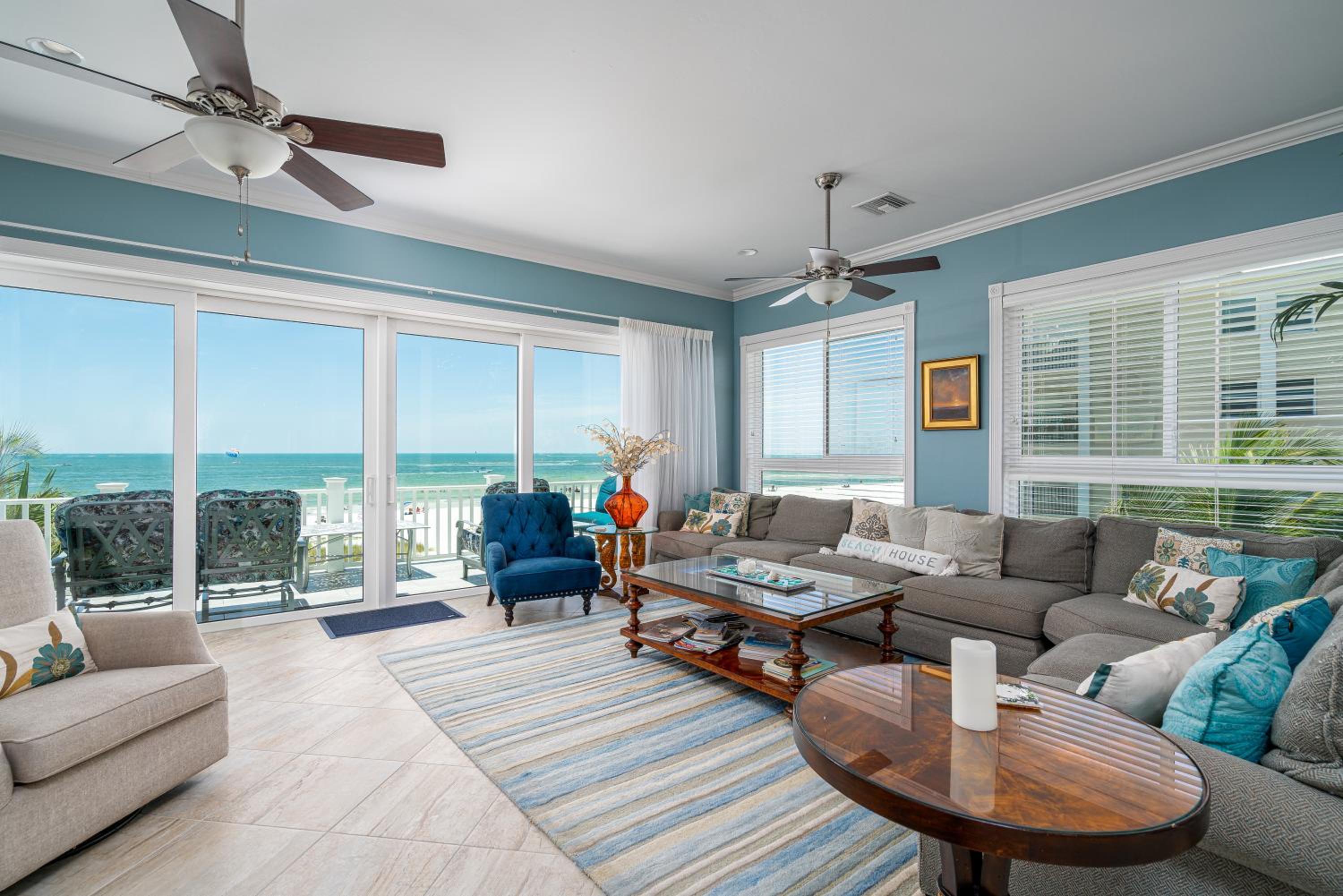 Oceanview Luxury: Sunset Views, Pool, Beach Access view 3