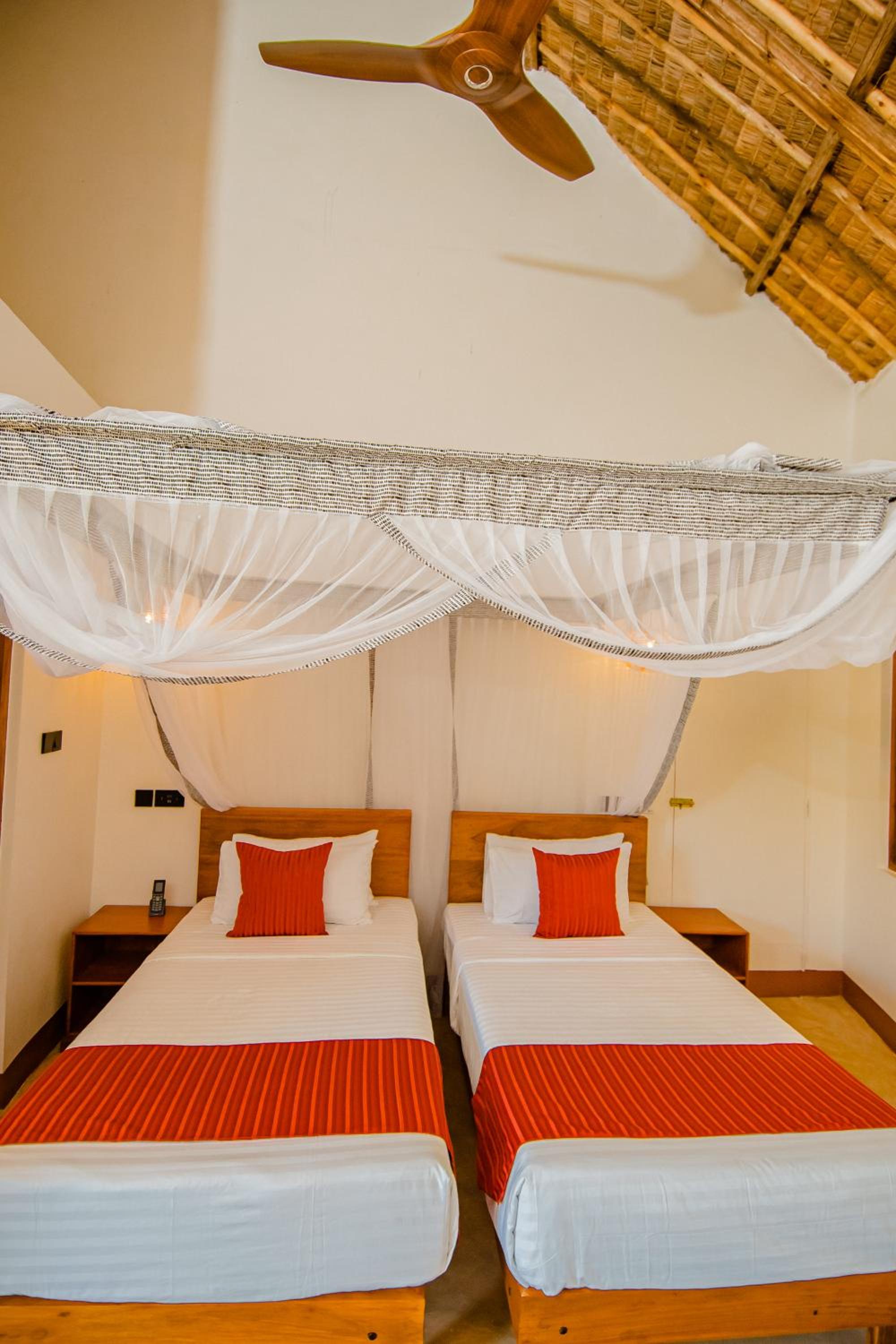 Ikumbi Lodge Lake Manyara view 5