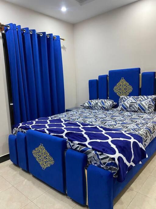 1 Bed Luxurious Apartment view 3