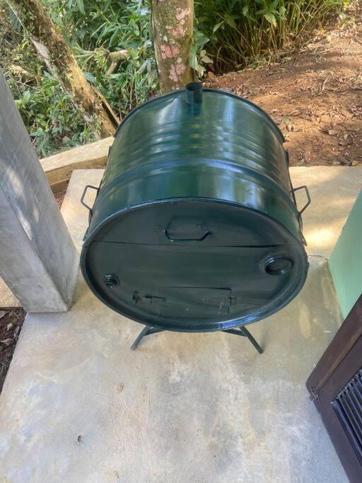 Linda Casa com piscina exclusiva e vista para a Serra do Mar